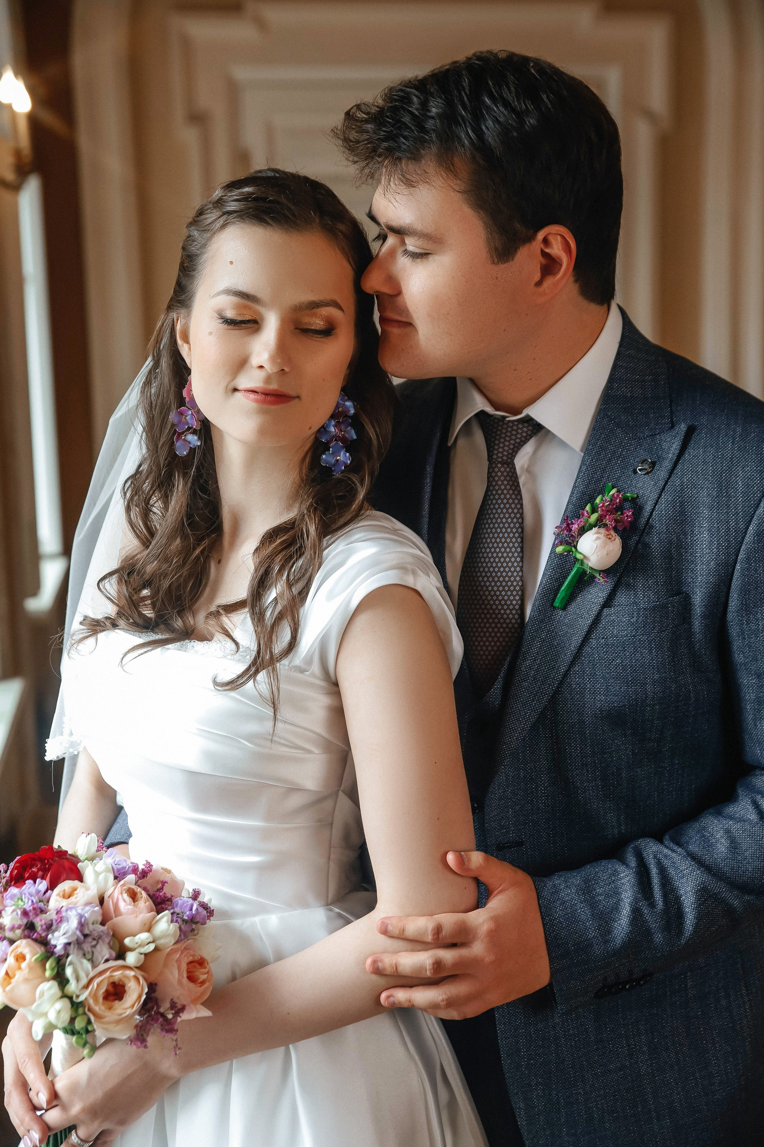 Свадебная фотосессия в исторической фотостудии. Свадебный и семейный фотограф в Москве