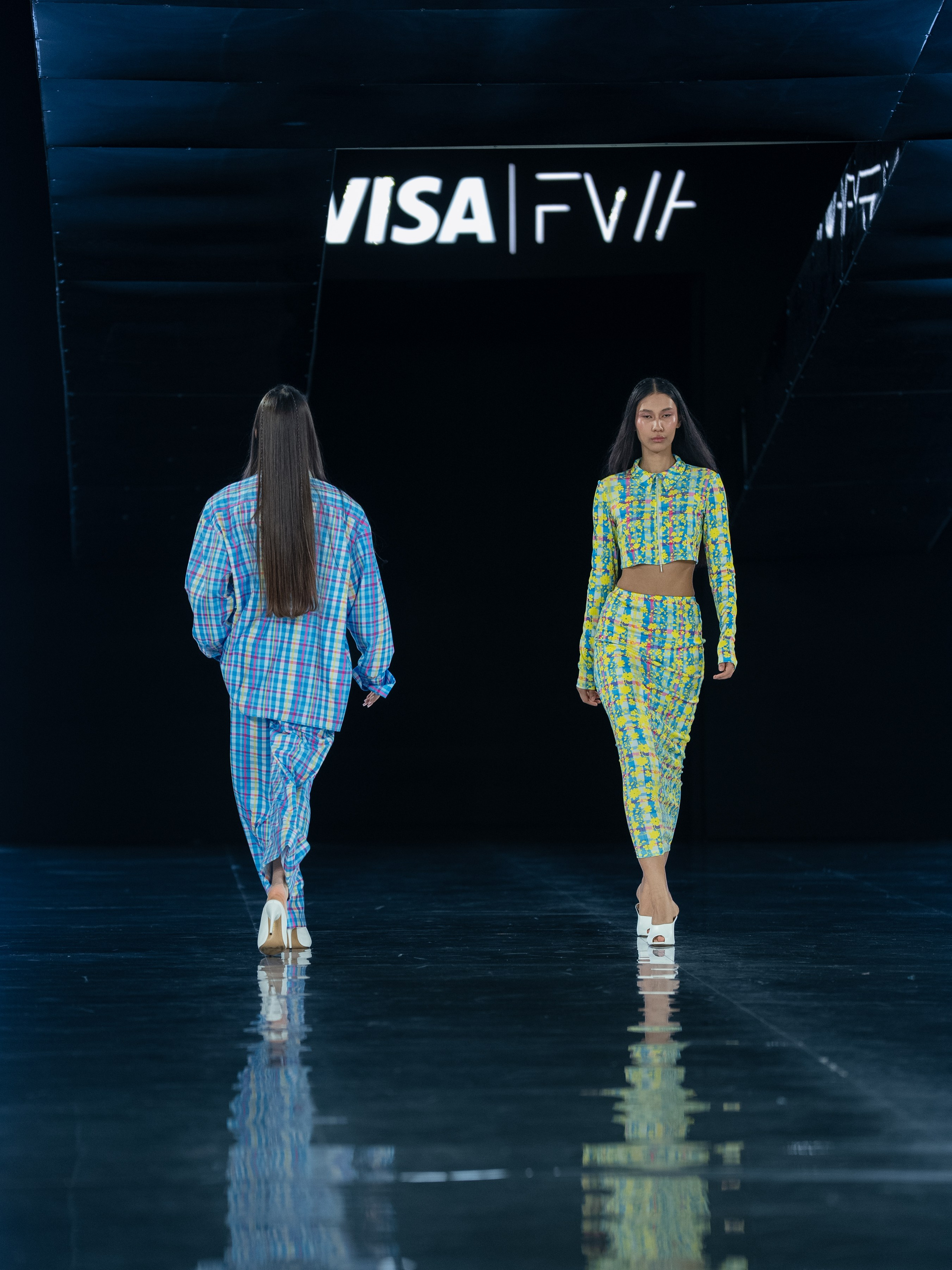Visa Fashion Week Studio 4353. Сайт Алматинского НЮ АРТ, будуар и фэшн фотографа Дениса Карпенко