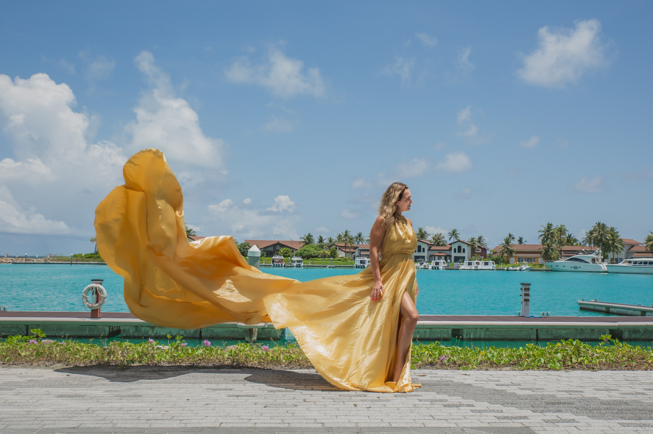 Летящие платья. Photographer in Maldives