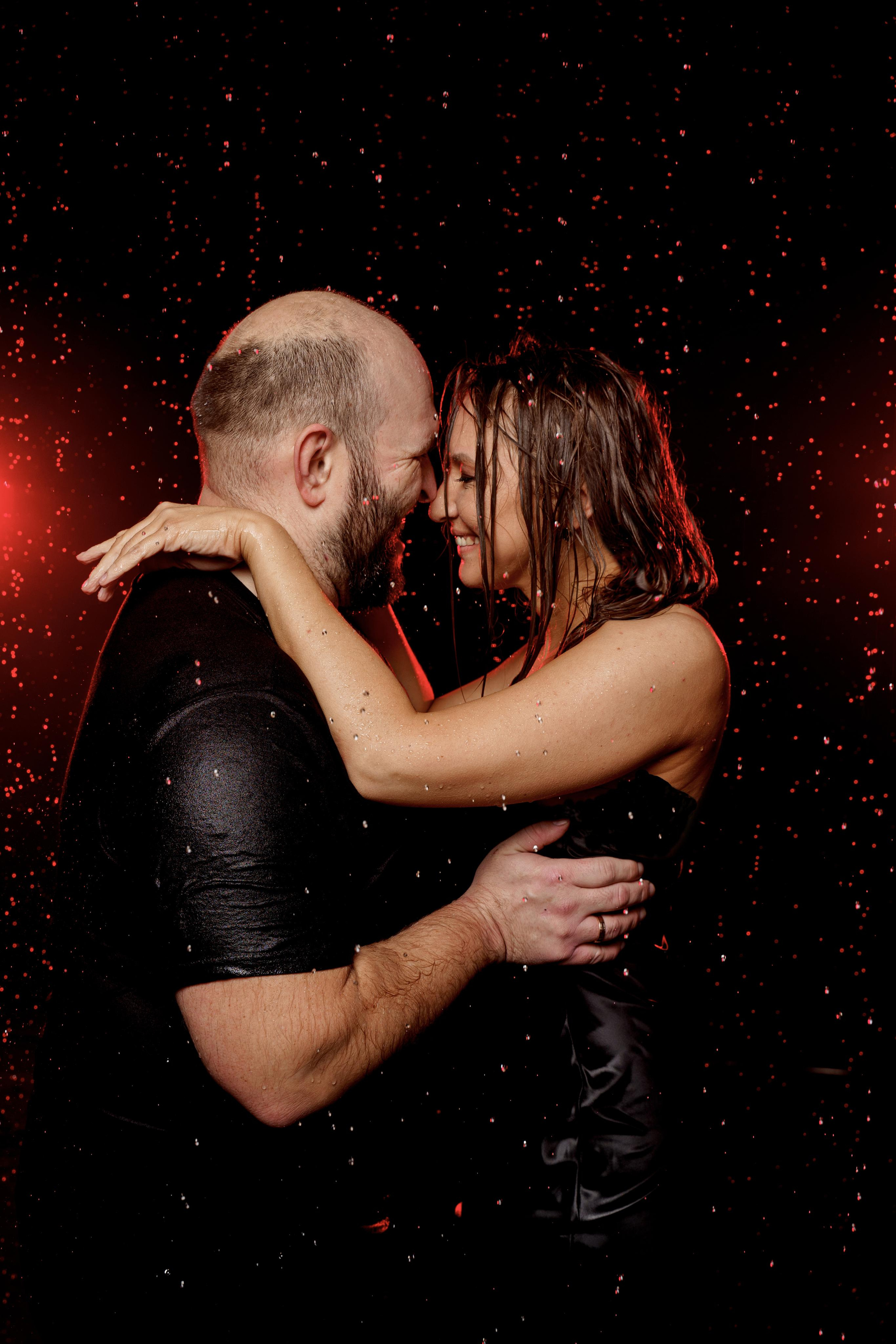 Фотосессия под дождём. Фотограф Ким Наталья в Красноярске