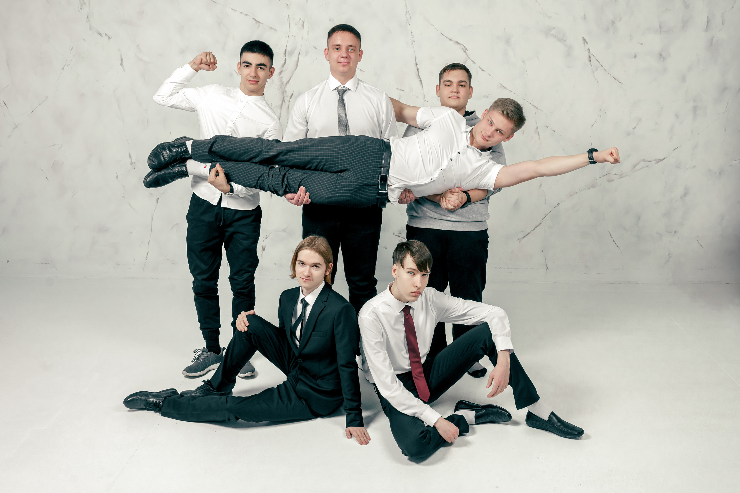 Выпускные альбомы Красноярск. Фотограф Ким Наталья в Красноярске