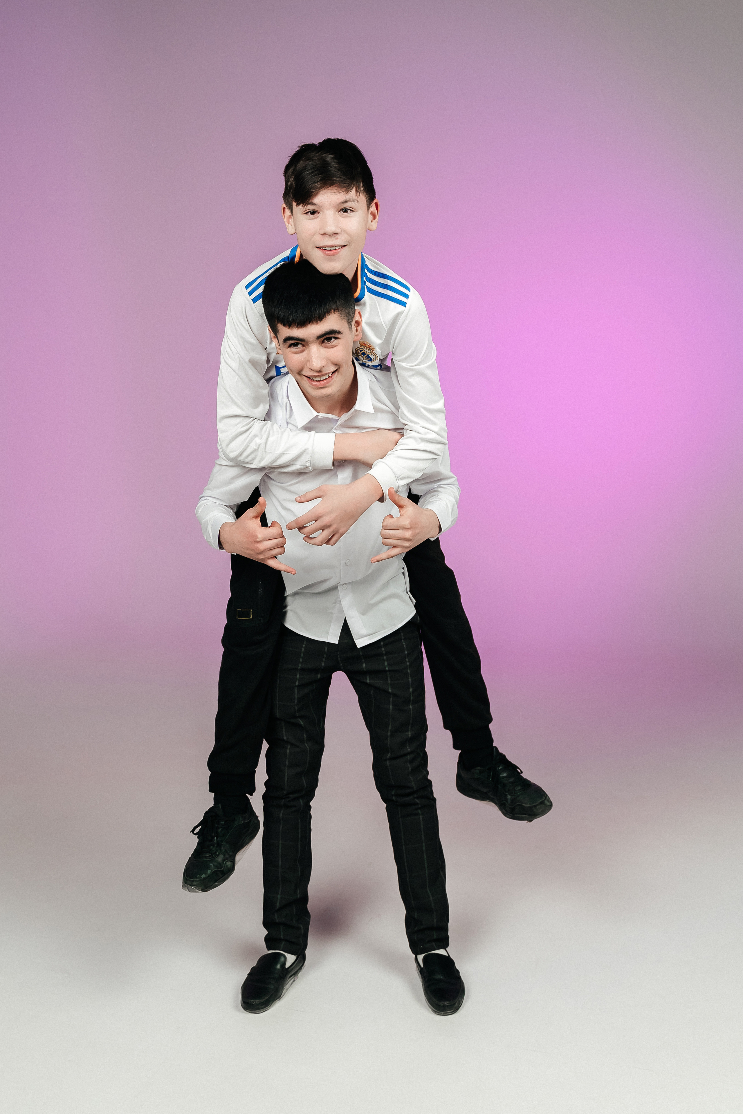 Выпускные альбомы Красноярск. Фотограф Ким Наталья в Красноярске