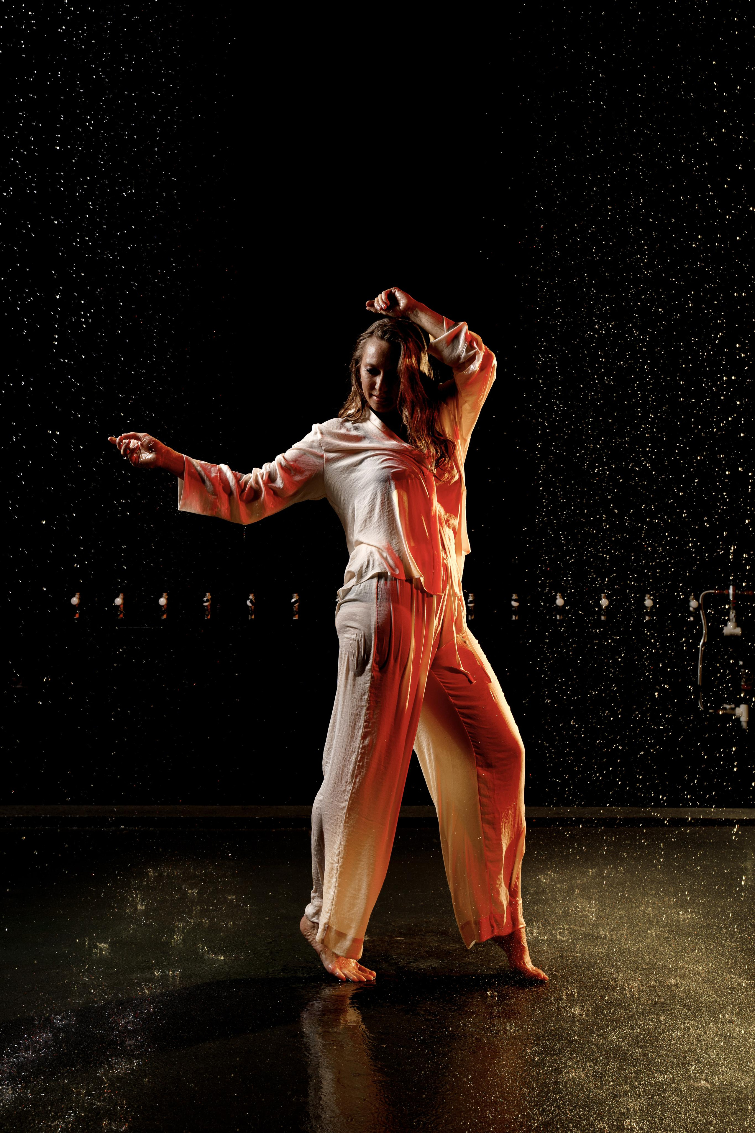 Фотосессия под дождём. Фотограф Ким Наталья в Красноярске