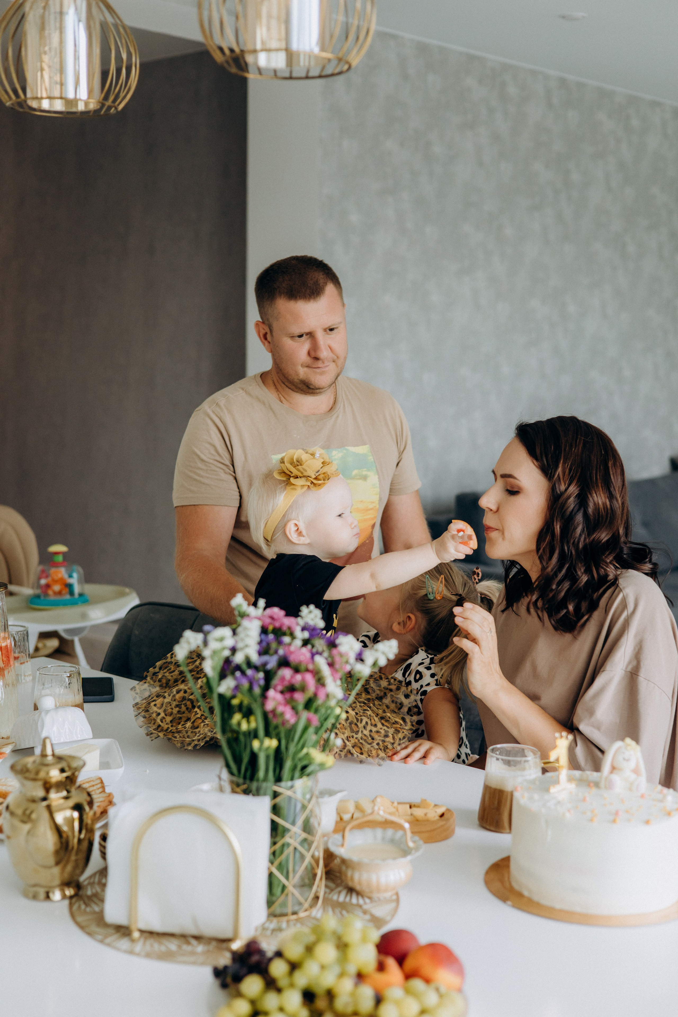 Праздничный завтрак в кругу семьи. Портретный и семейный фотограф в Воронеже Ксения Ремизова