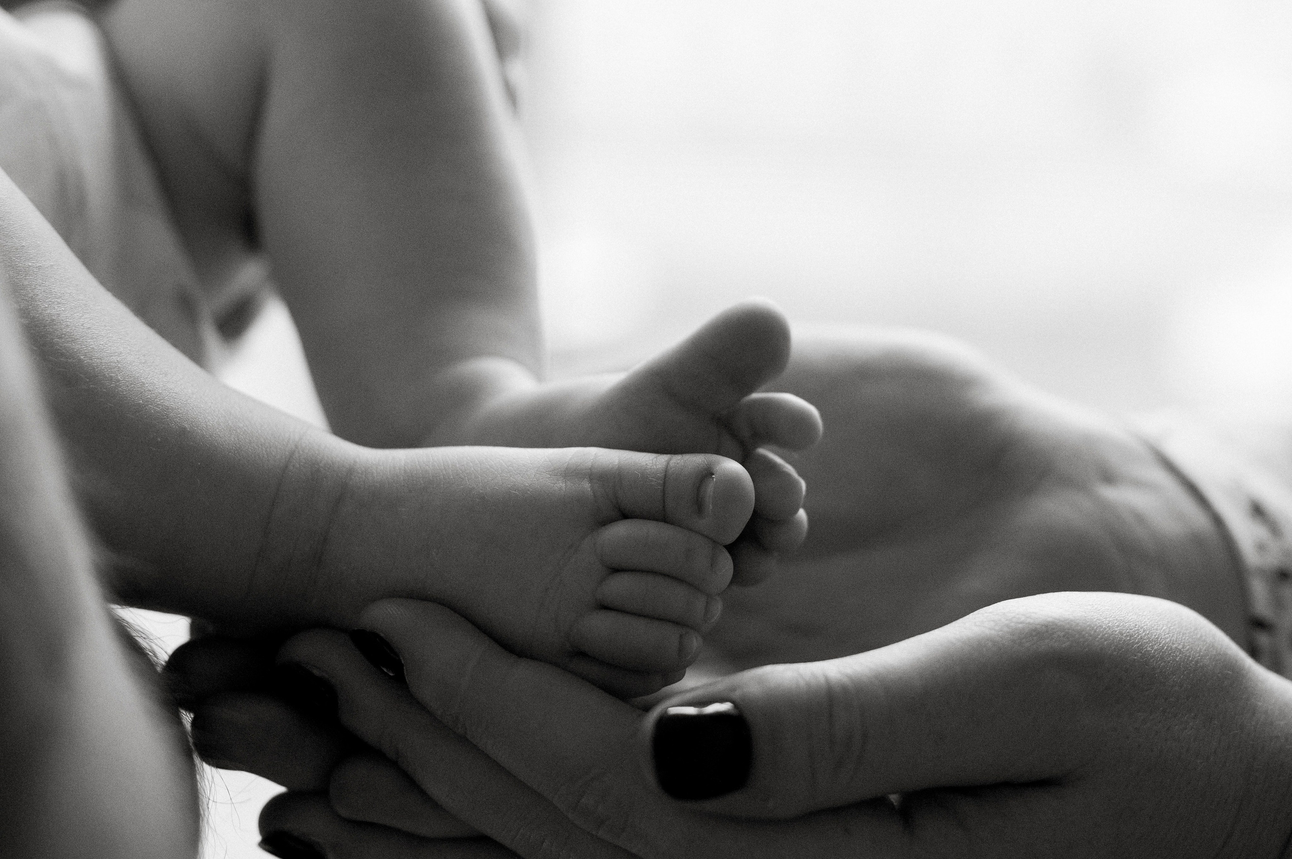 Семейная домашняя фотосессия. Профессиональный фотограф беременности в СПБ. Стильные фотосессии беременности в стиле минимализм и классическая фотография