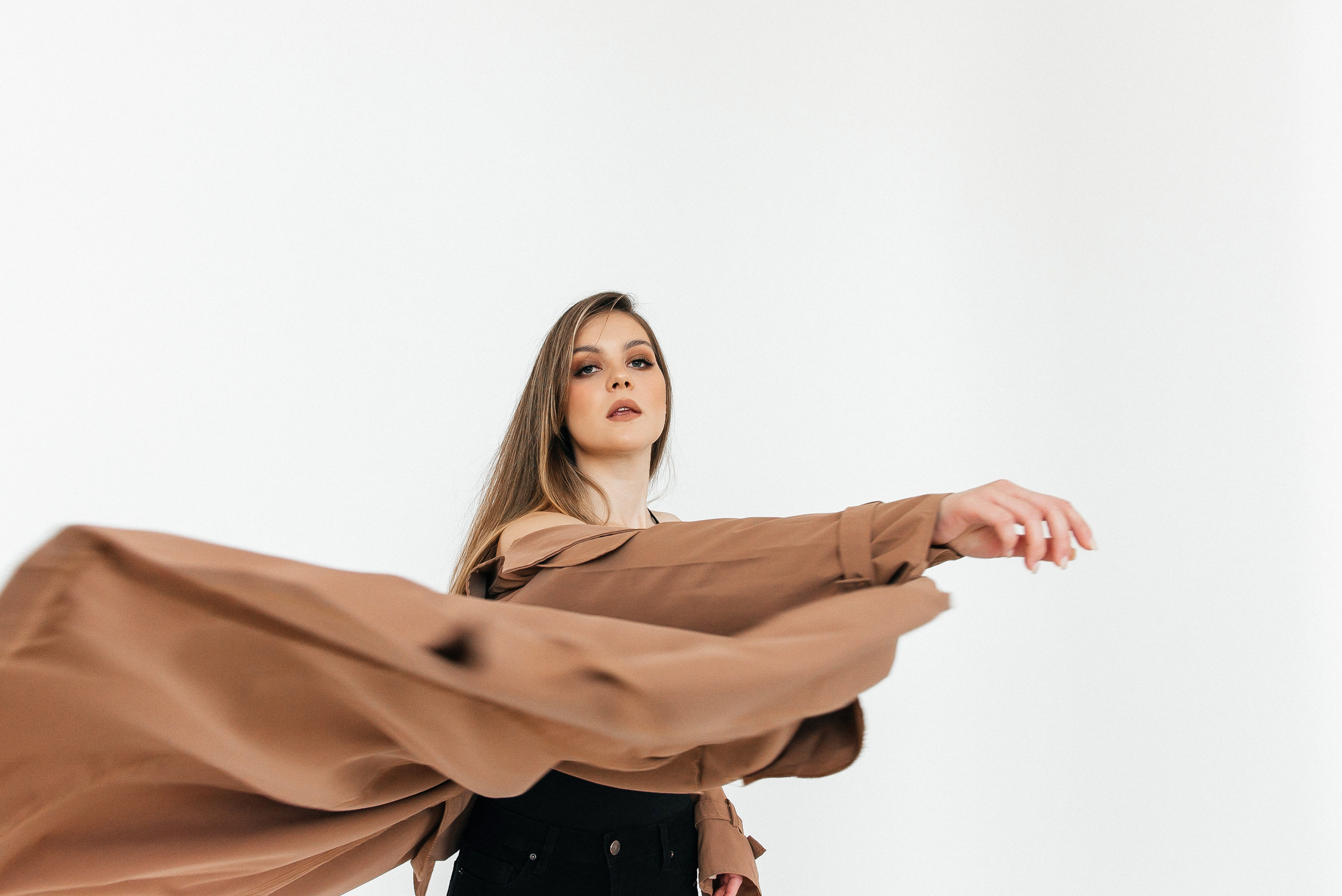 Портреты. Zhulanovilya