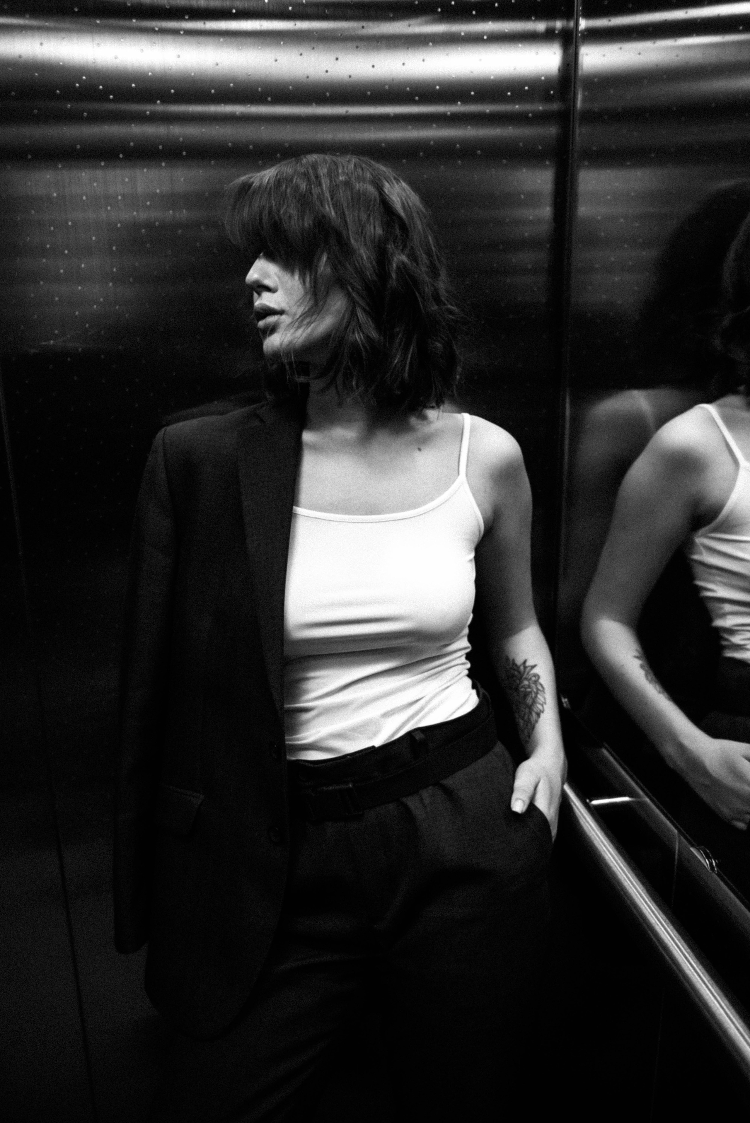 Портреты. Zhulanovilya