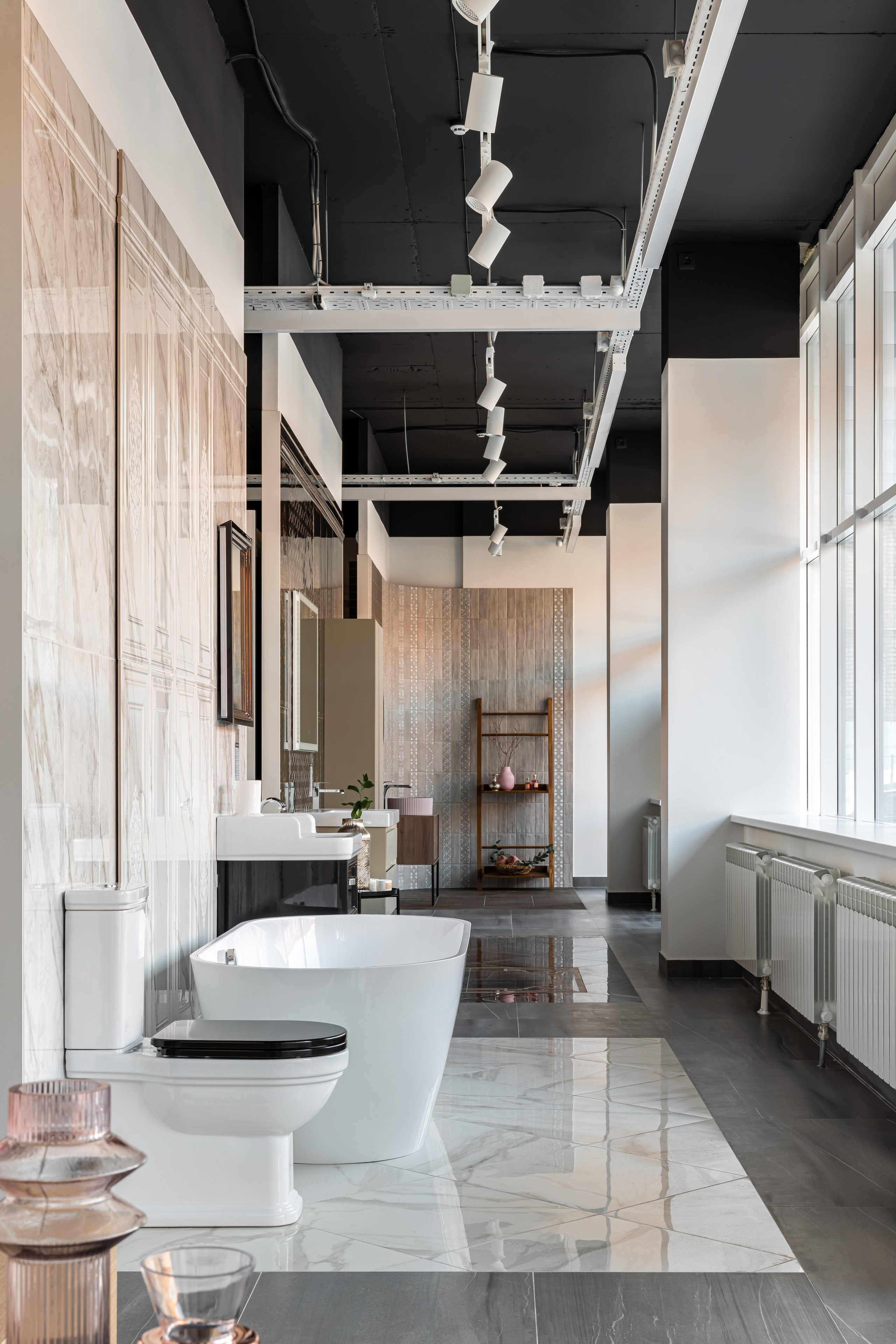 Флагманский магазин KERAMA MARAZZI, г. Киров. Дизайнер\стилист Анна Исупова. Иван Благушин. Интерьерный и архитектурный фотограф в Москве и Санкт-Петербурге