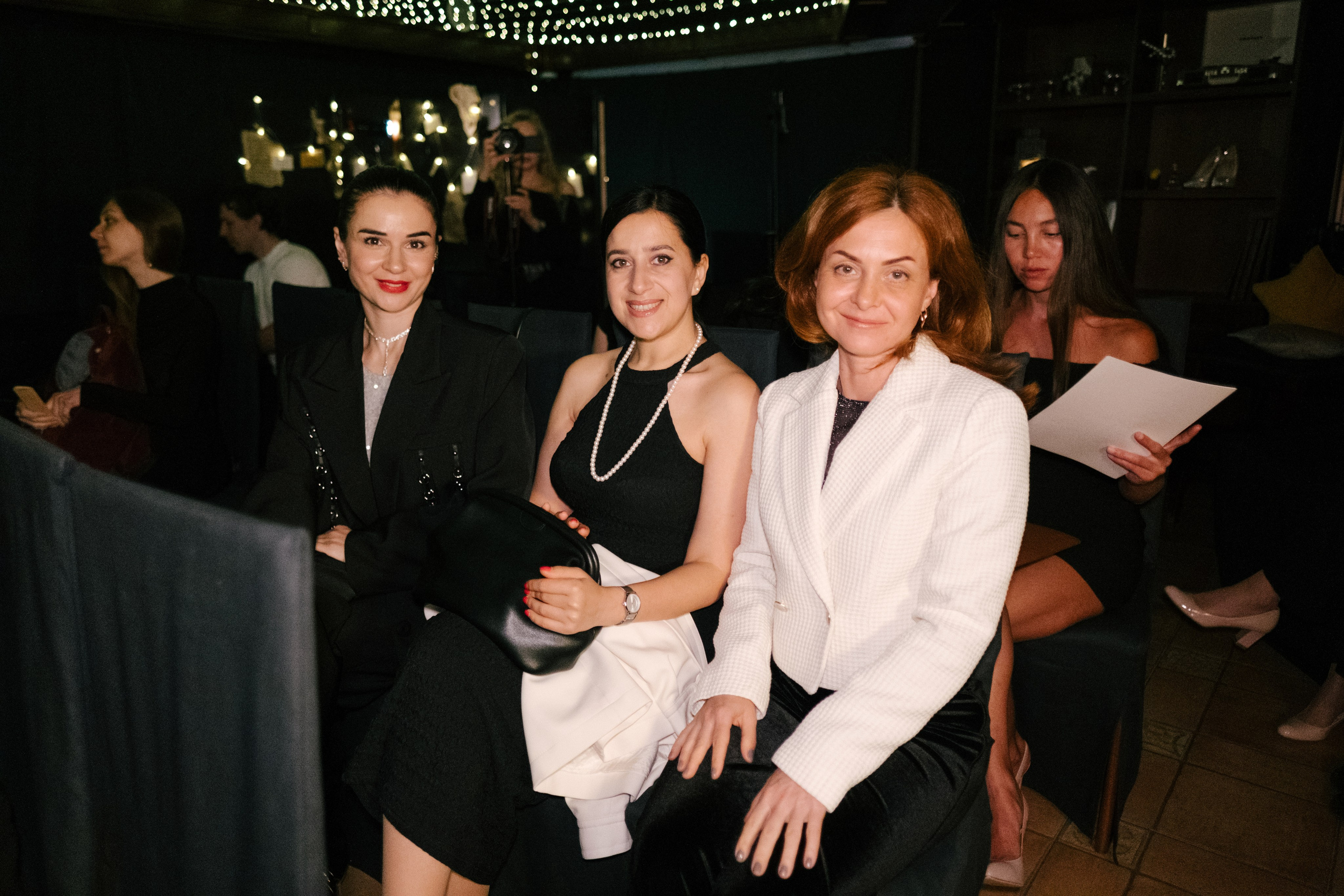 Поэтические встречи «Уютные чтения». Репортажный фотограф в Сочи Екатерина Вежливцева