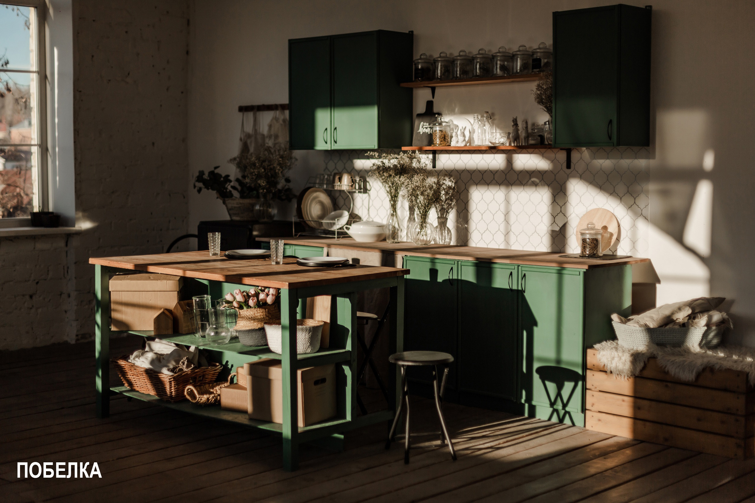 Студия с кухней. Контент Предметный фотограф Саратов, контент для бизнеса, съемка для брендов, предметные фотосъёмки в Саратове. Елена