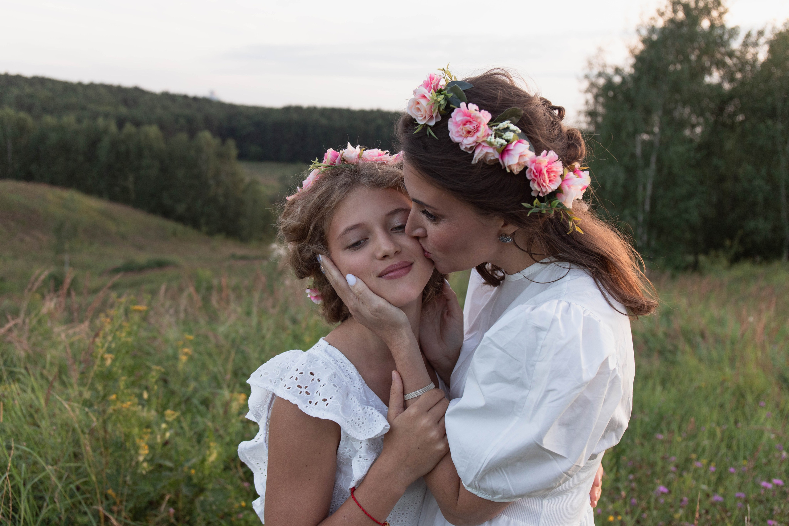 Оля и Арина. Главная