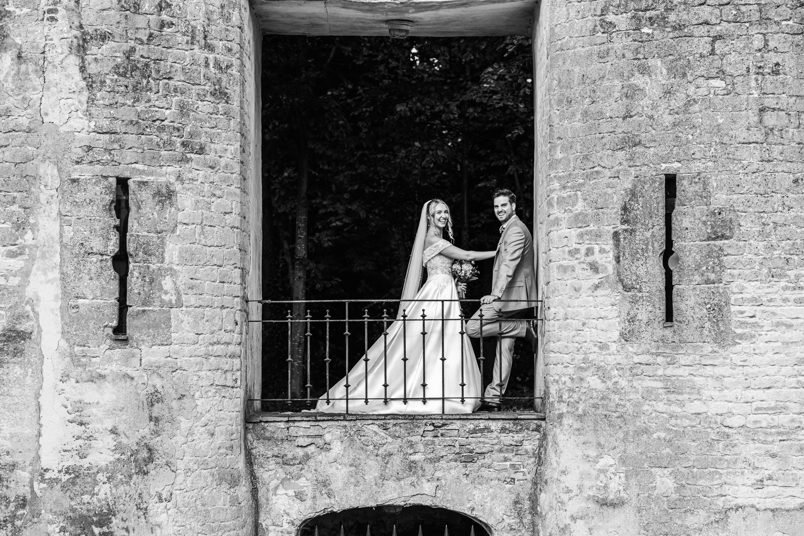 Golden Moments Editing — We do Wedding’s Retouch and Video Editing