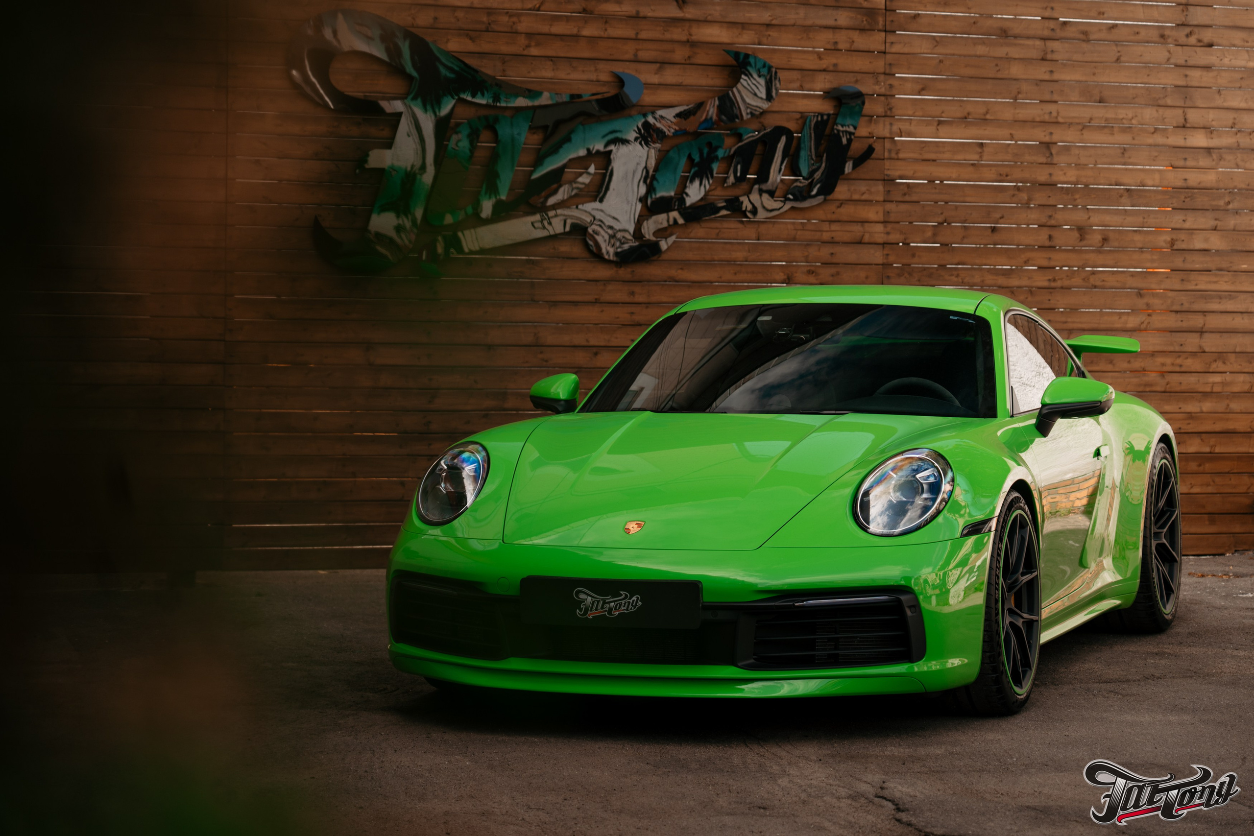 Porsche 911 замена дисков после перегрева и замена колодок. DeLorein