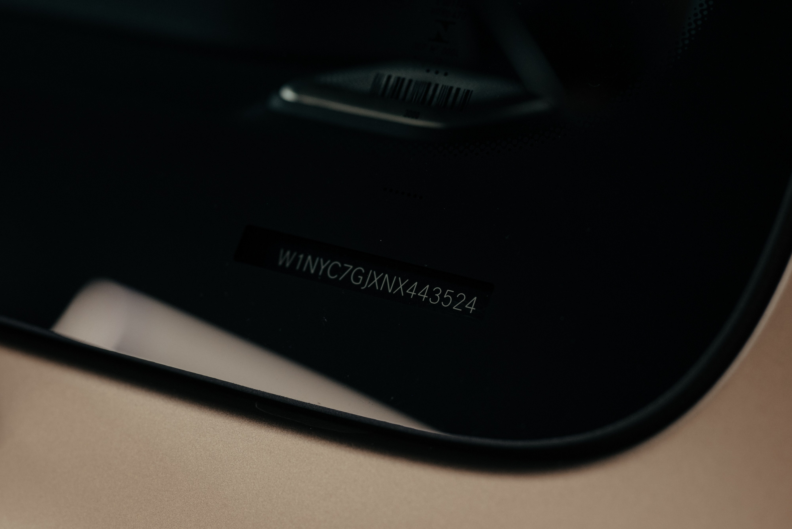 Mercedes G63 Gold. DeLorein