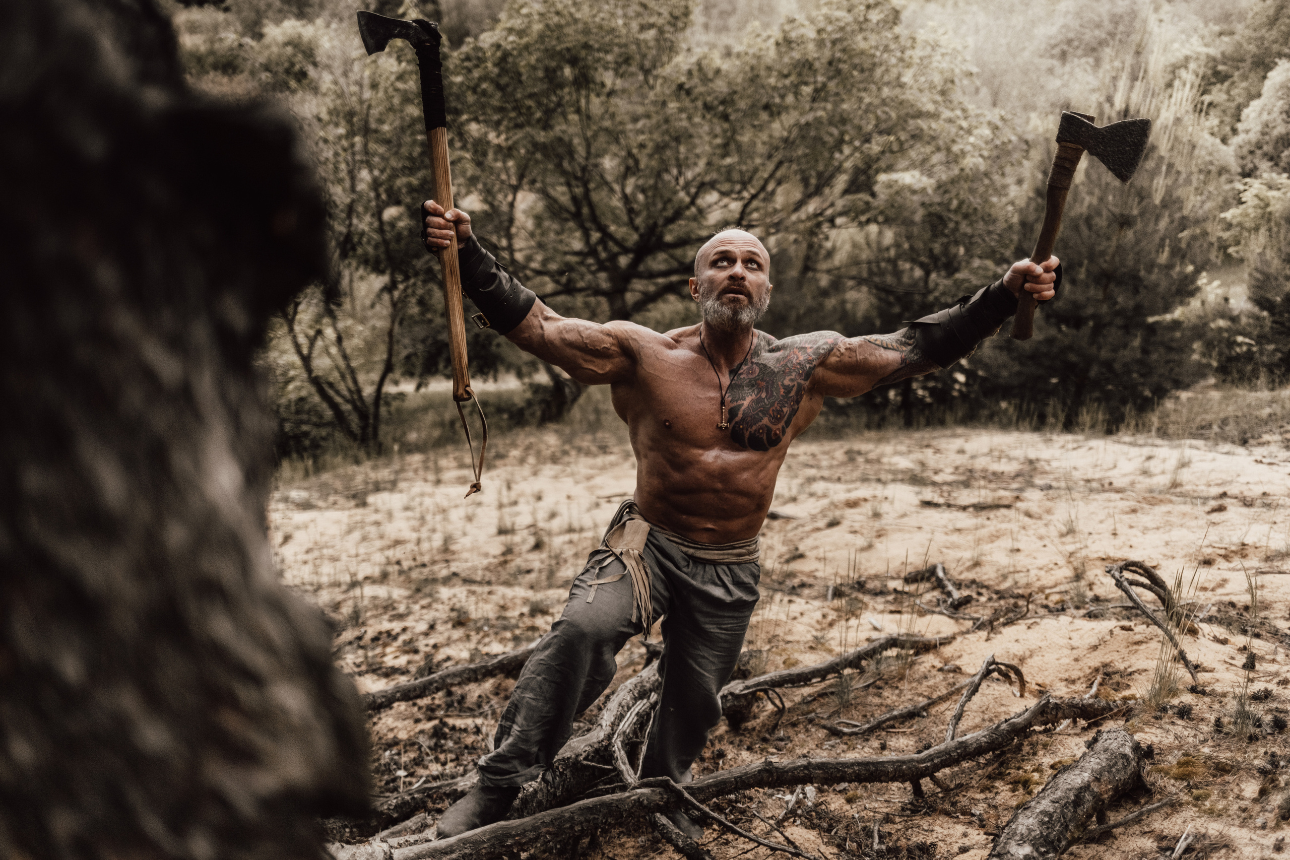 vikings viking Семейная фотосессия в стиле викинги. Ночная фотосессия с дымом и огнем.