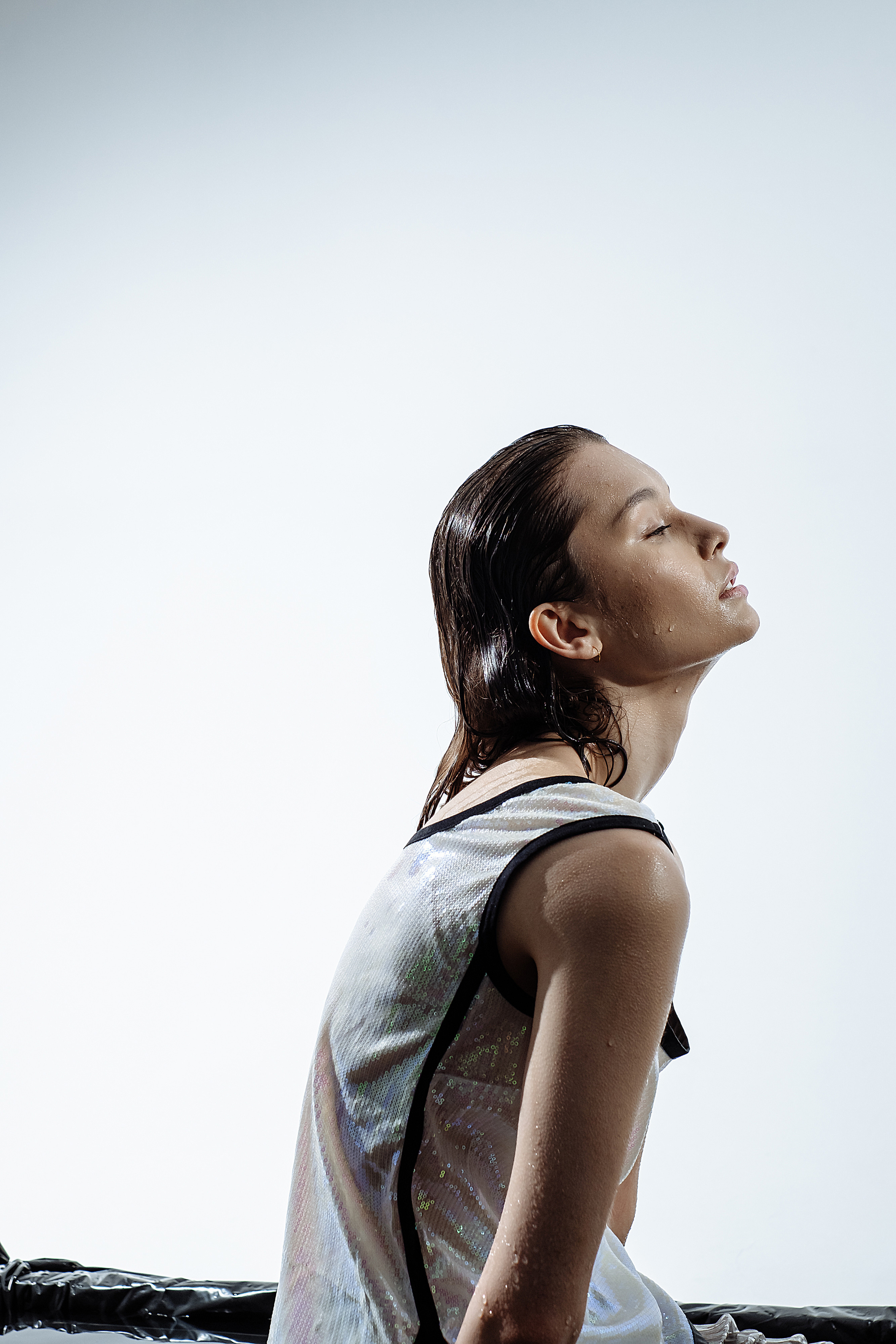 В студии. Не смотри на других, смотри внутрь себя