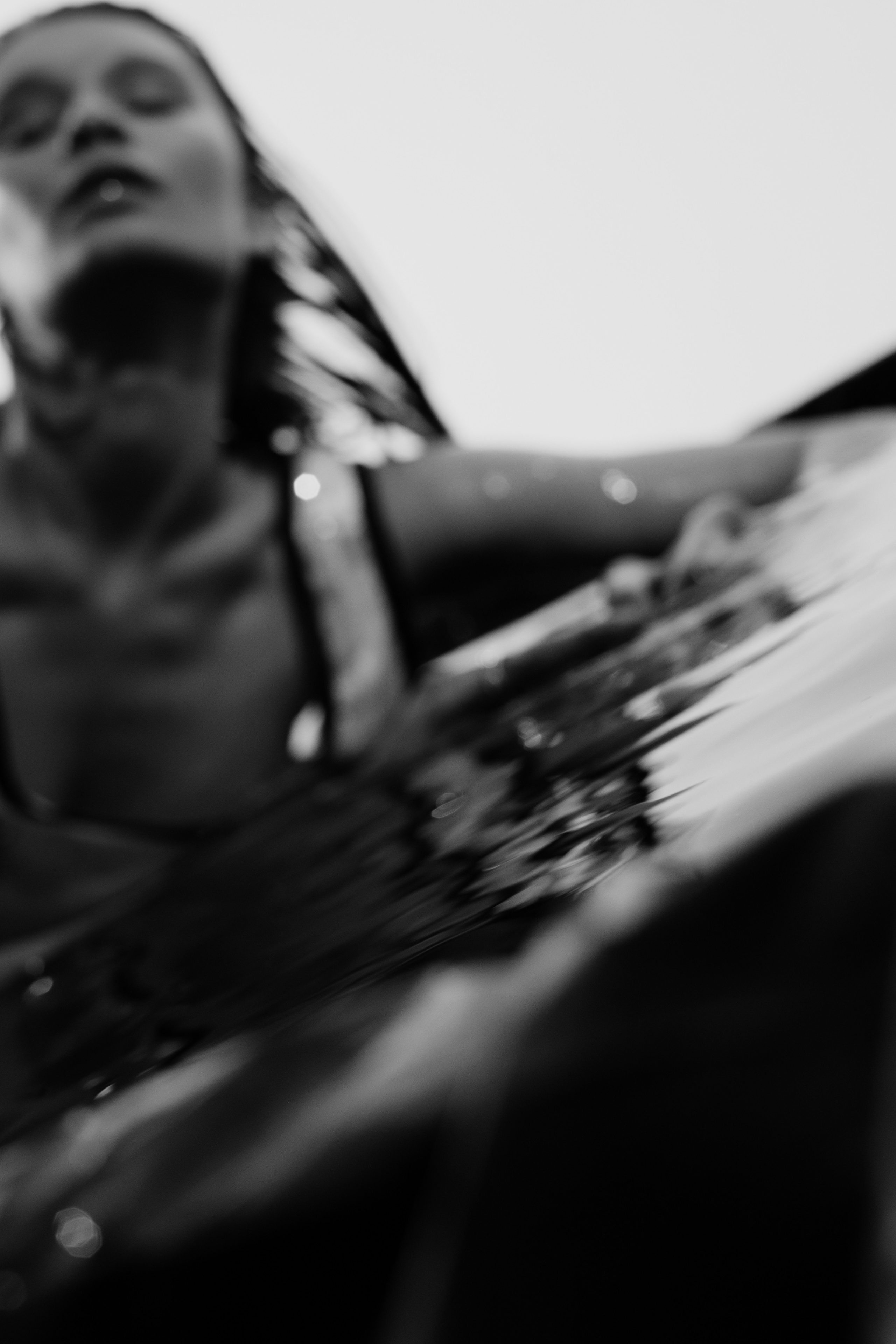 В студии. Не смотри на других, смотри внутрь себя