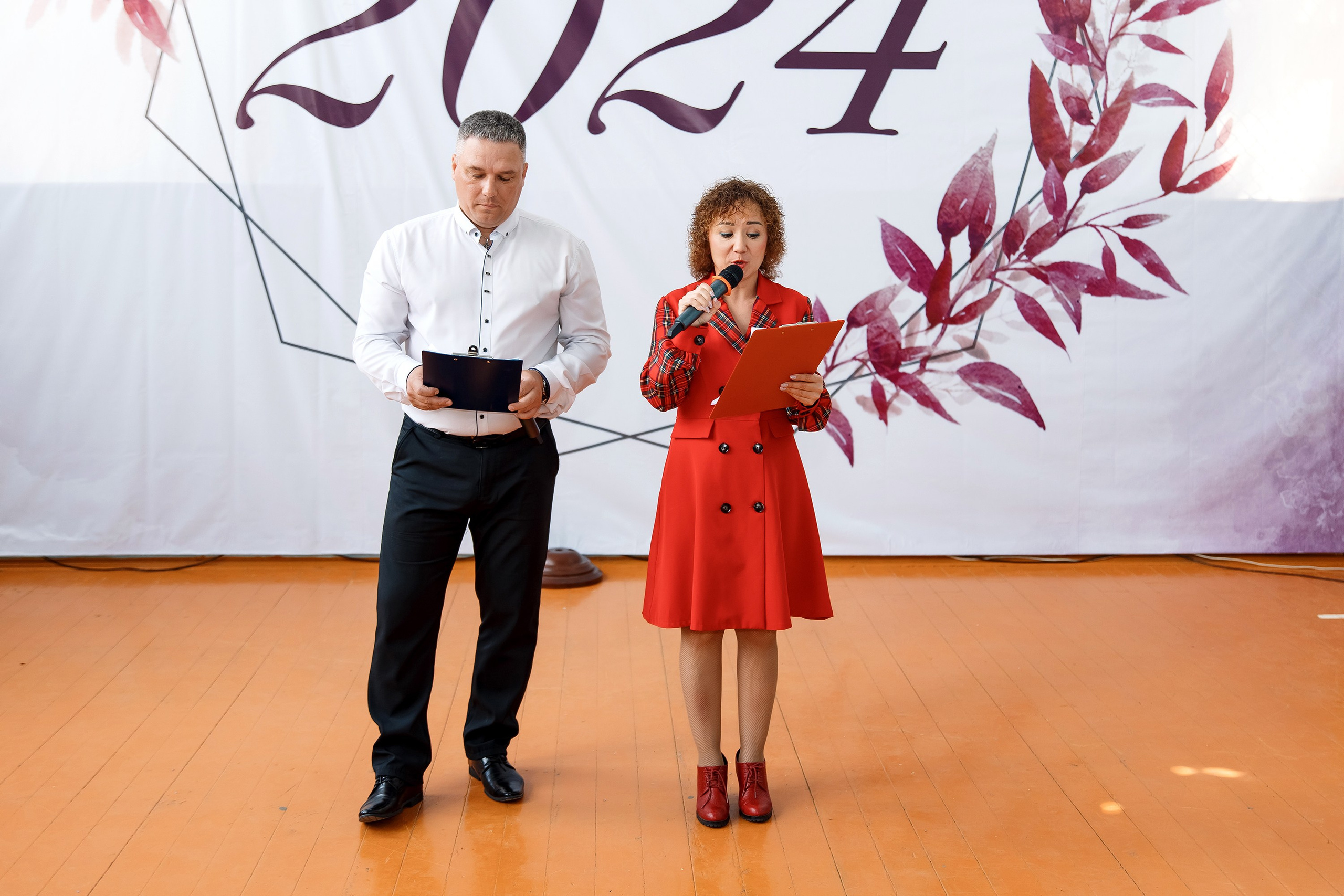 11 класс Последний звонок. Фотограф Любовь Корниенко, Примоский край