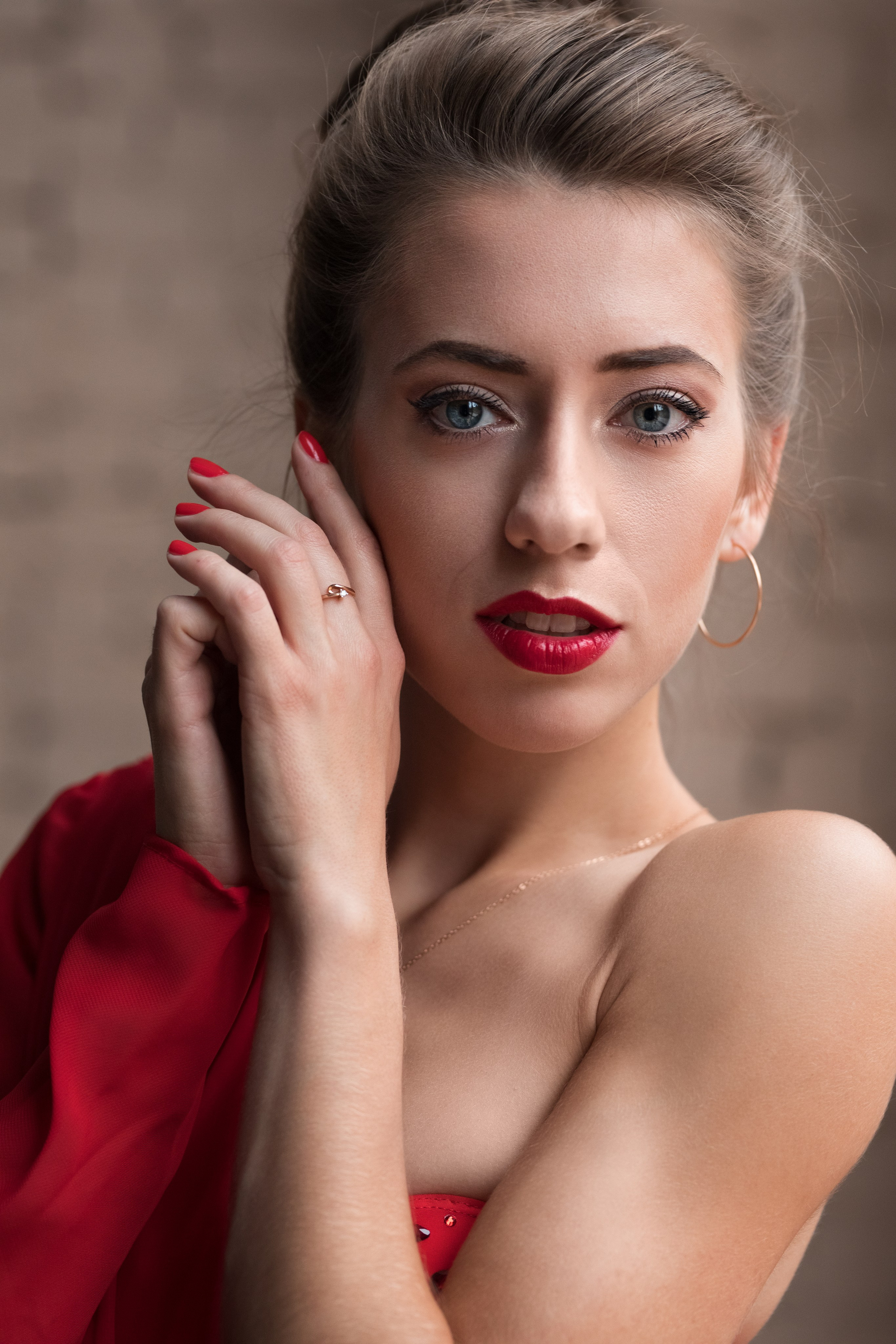 Фотосет с Викторией в интерьерной фотостудии 12.24 в Воронеже для «себя»