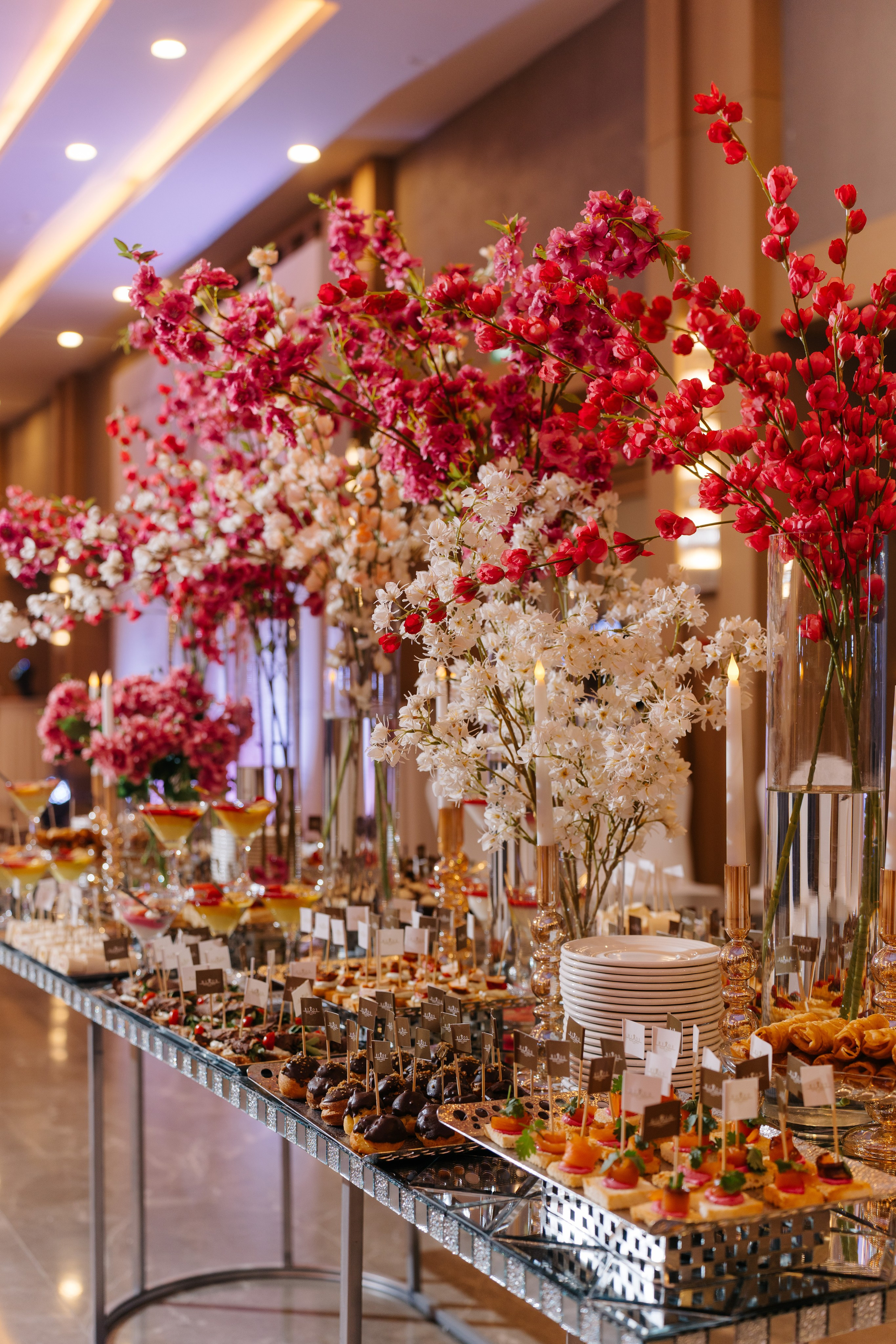 Kuralay Uzatu (Rixos). ___________________________________________________