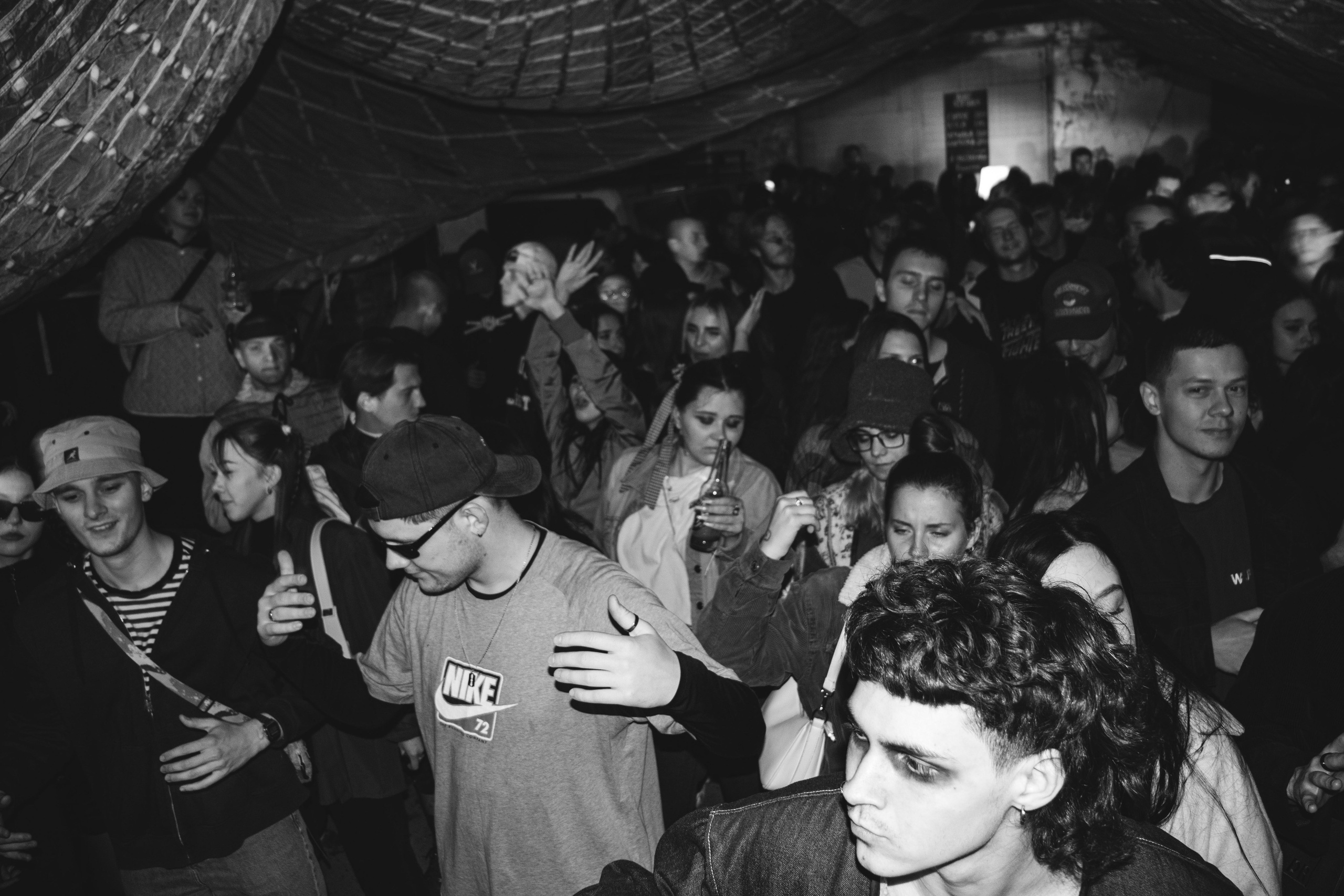 Тусовки. Фотограф Егор Огородов