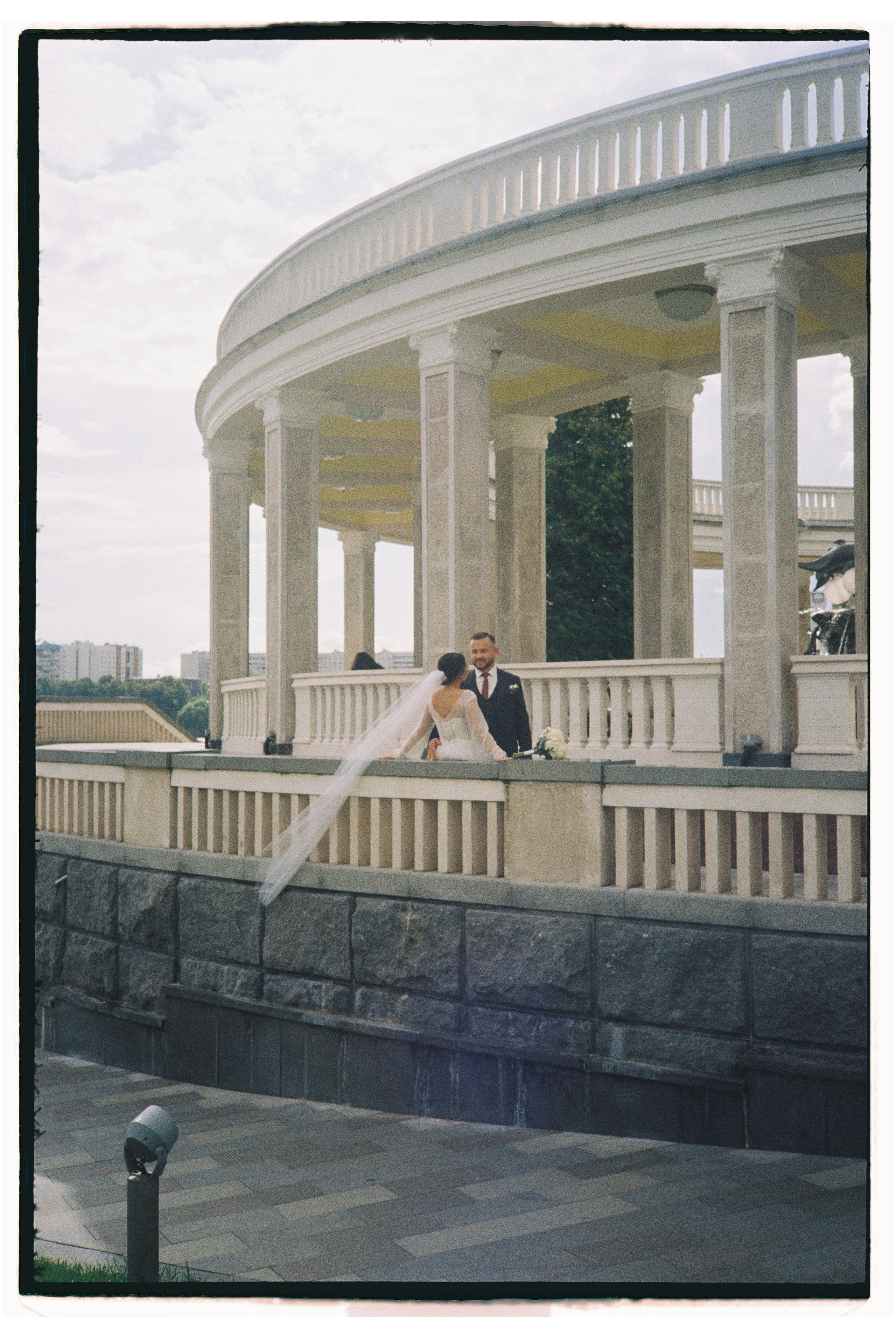 Рустам & Земфира. Пленка. Сестры Карабаза. Фотографы и ретушеры в Москве и Санкт-Петербурге