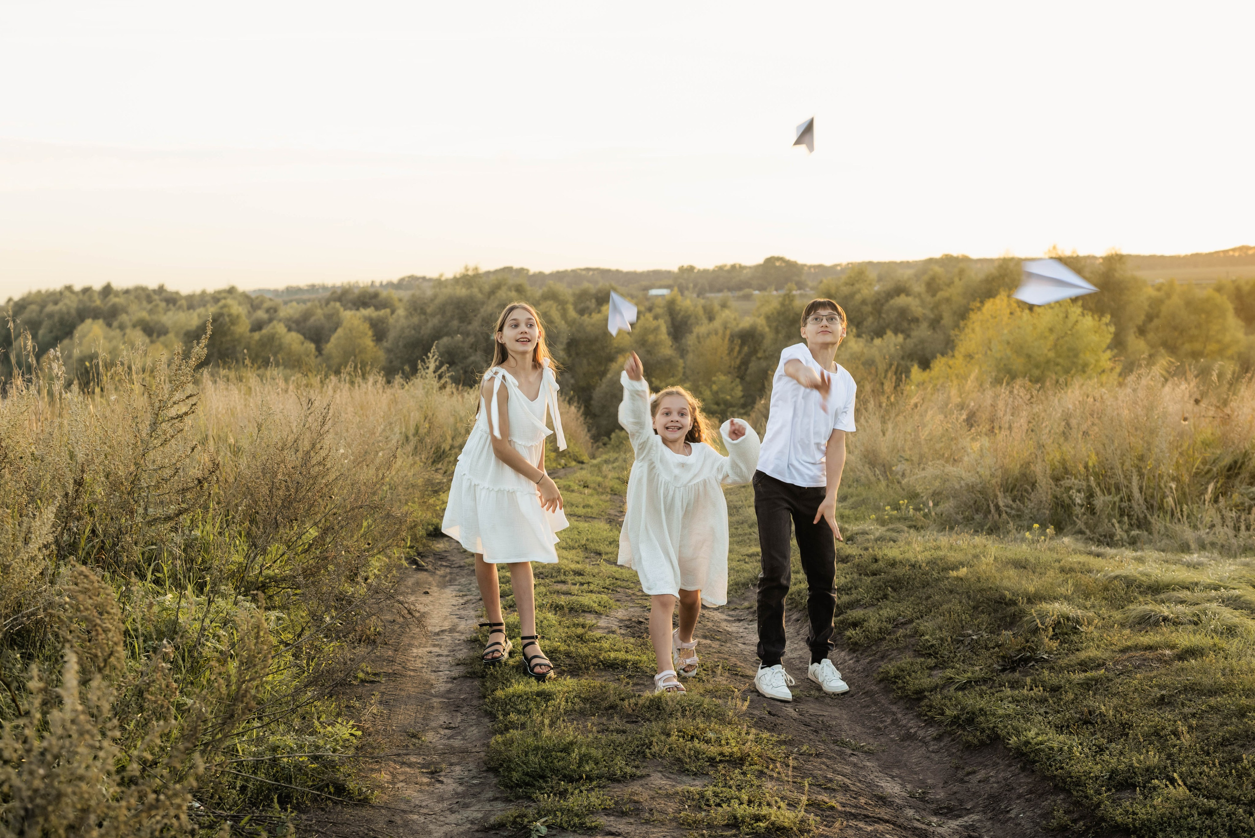 Закат в августе в шубке лисы. Свадебный и семейный фотограф в Новосибирске, Санкт-Петербурге, Москве