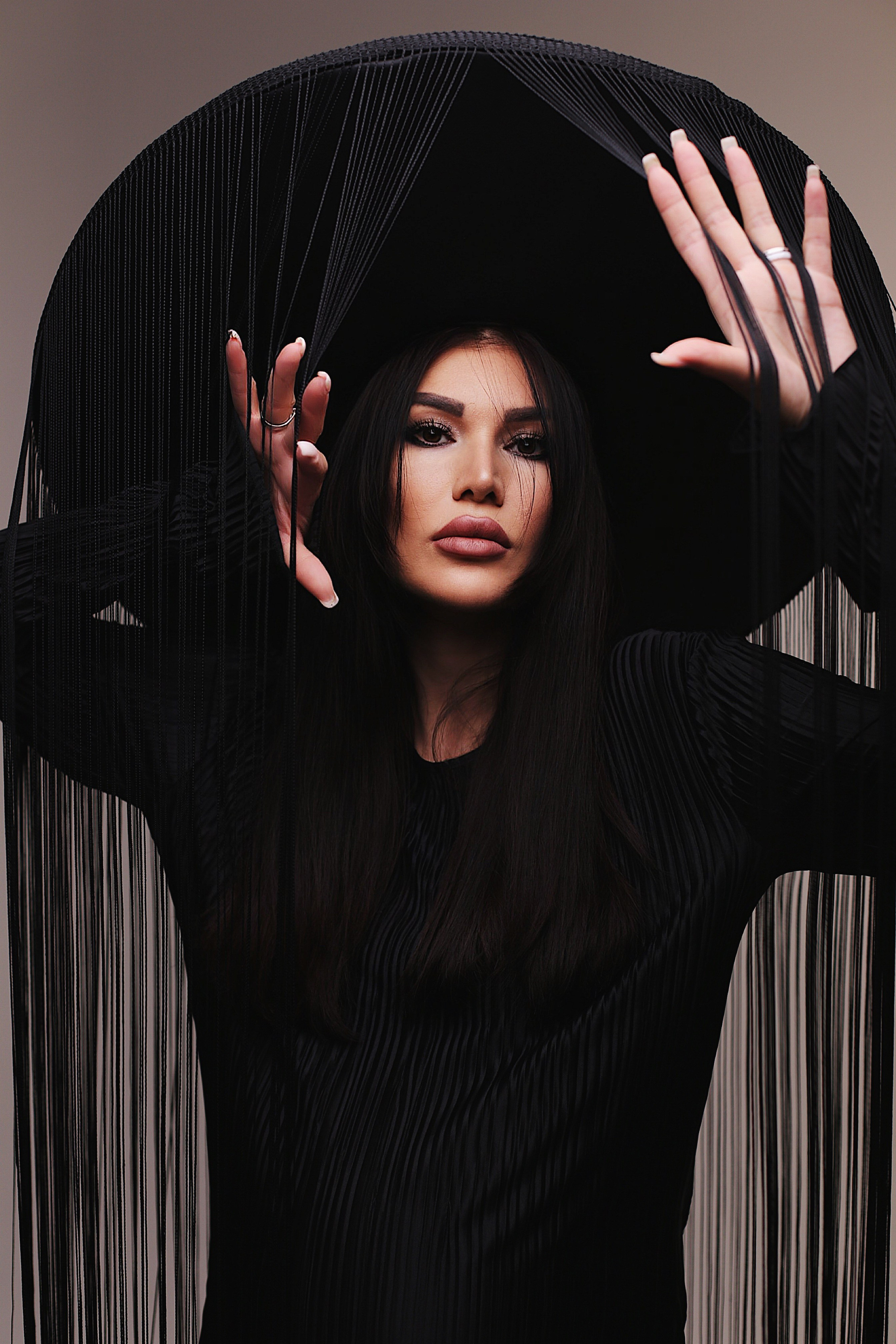 Гуля. Проект со шляпой. Фотограф Пирумян Анна. г. Сургут, г. Воронеж