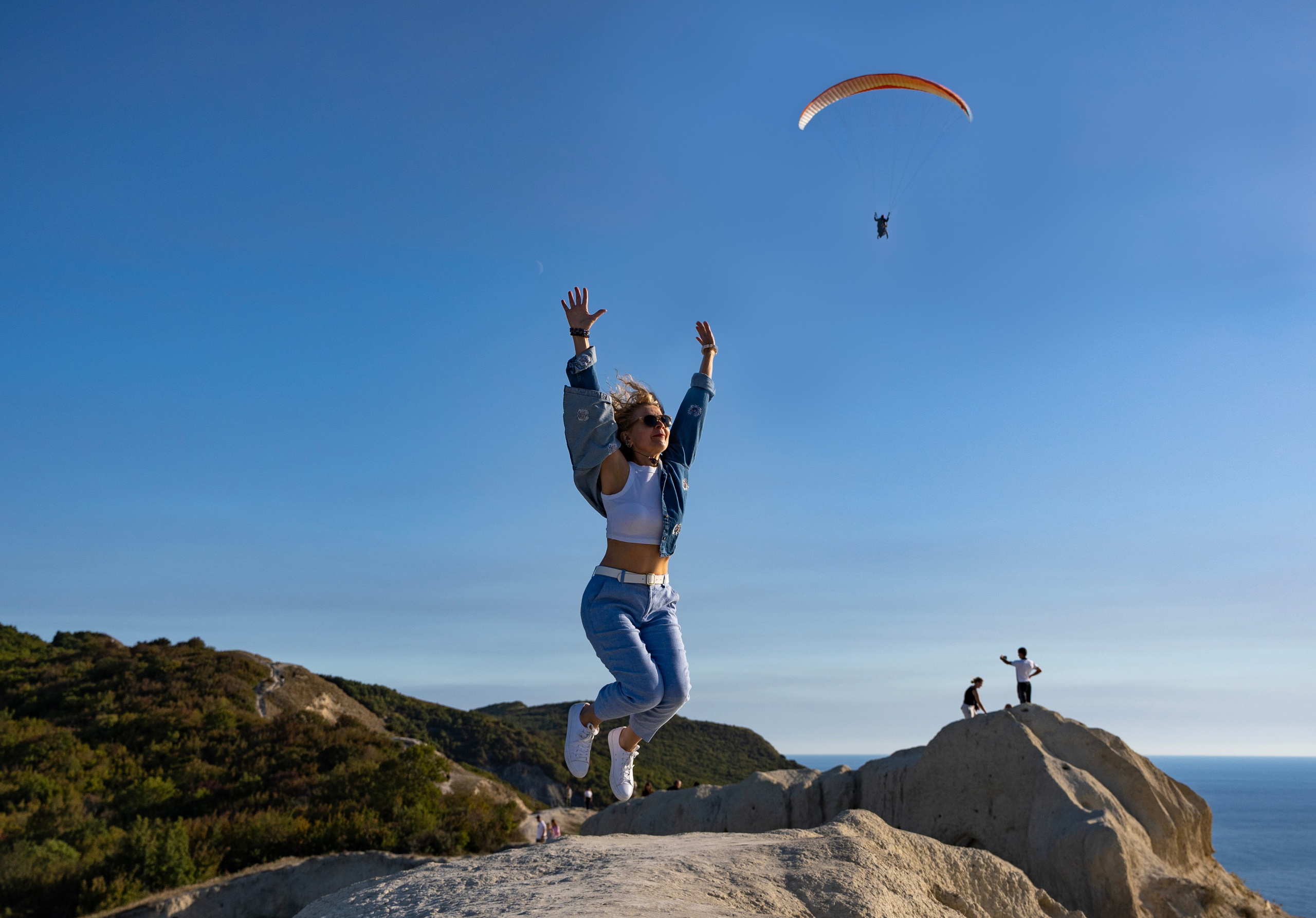 Фотосессия в Анапе — Ласточкины гнезда. Семейный и детский фотограф Екатерина Черняева. Снимаю портреты, love story, фотопрогулки, работаю на улице, в кафе, студии, дома у клиента