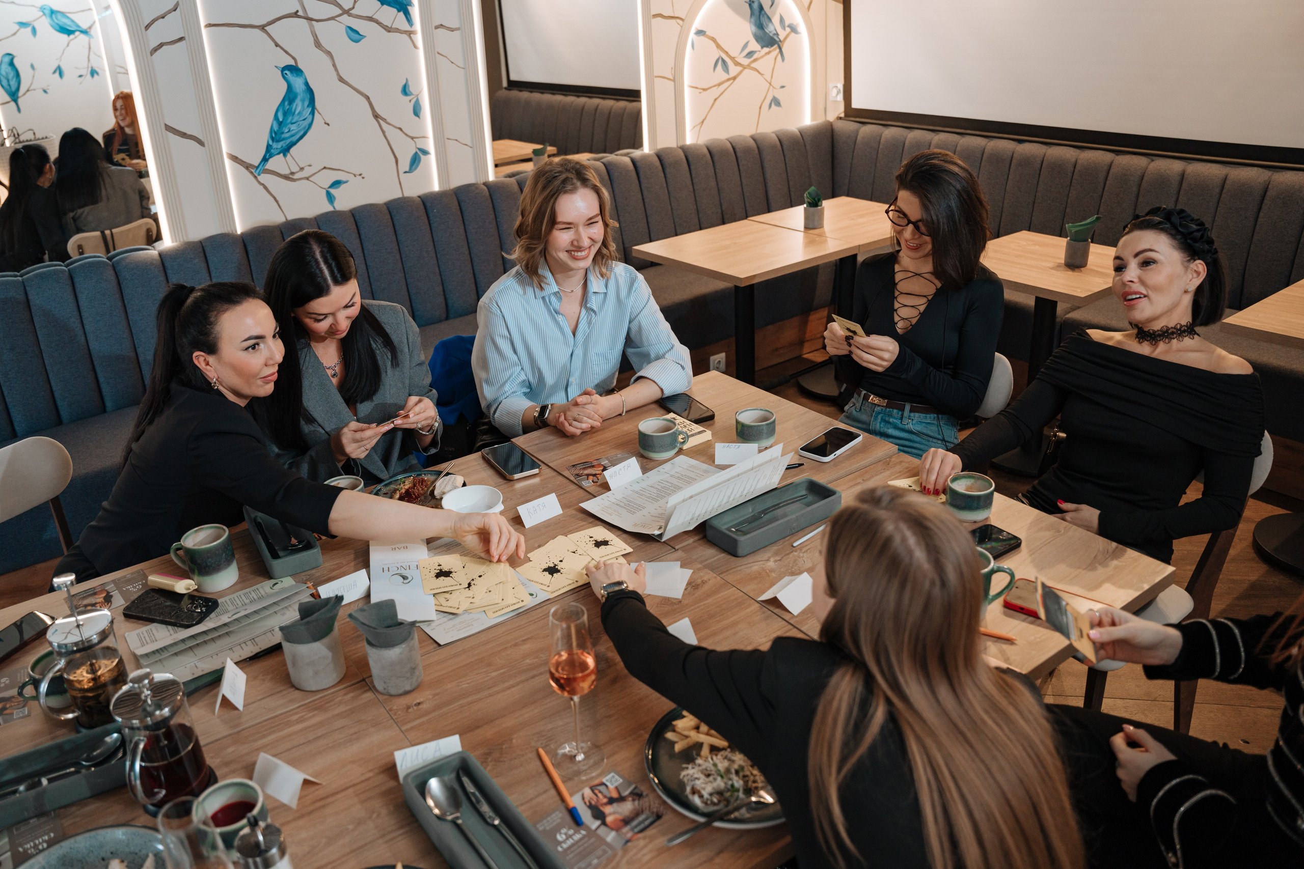 Мафия. Бар FINCH. ЖЕНСКИЙ КЛУБ LAXMI. Портретный фотограф в Санкт-Петербурге Дмитриева Наталия
