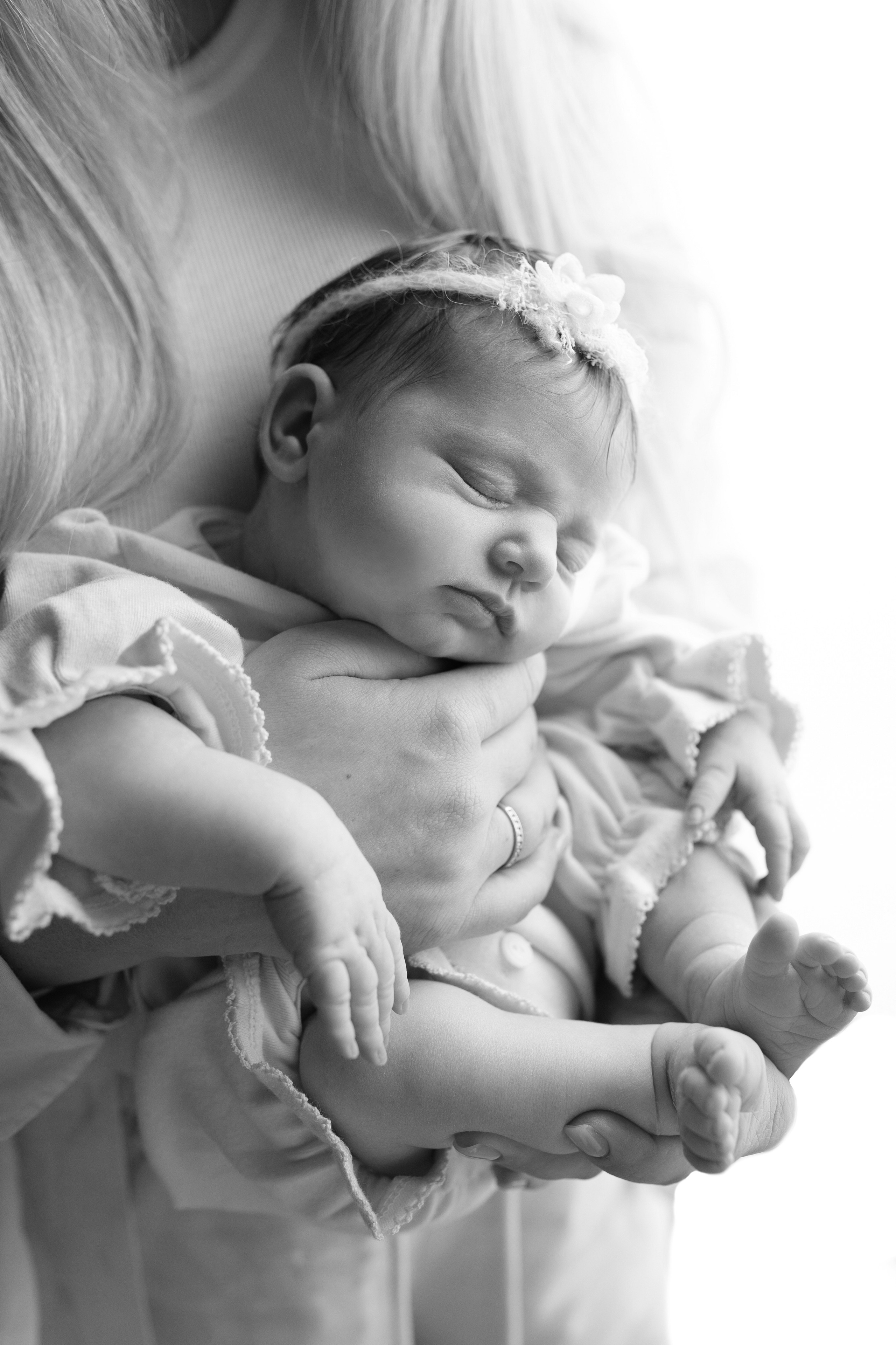 Александра. Лилия Алтухова — фотограф новорожденных в Москве и области