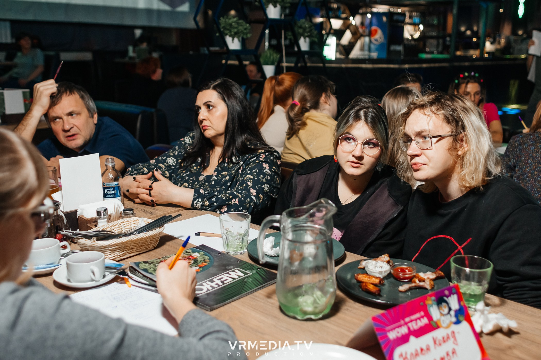 WoW QuiZ в баре «Друзья»