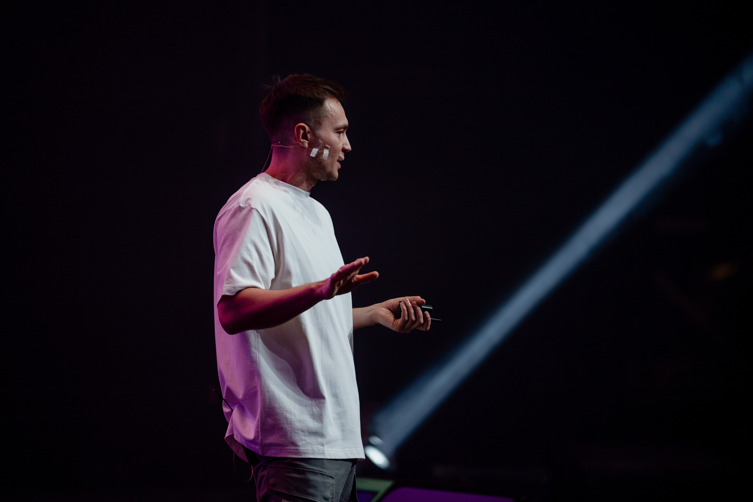 Фотограф на самую большую бизнес конференцию в России. Репортажный фотограф Москва Сергей Дружинин