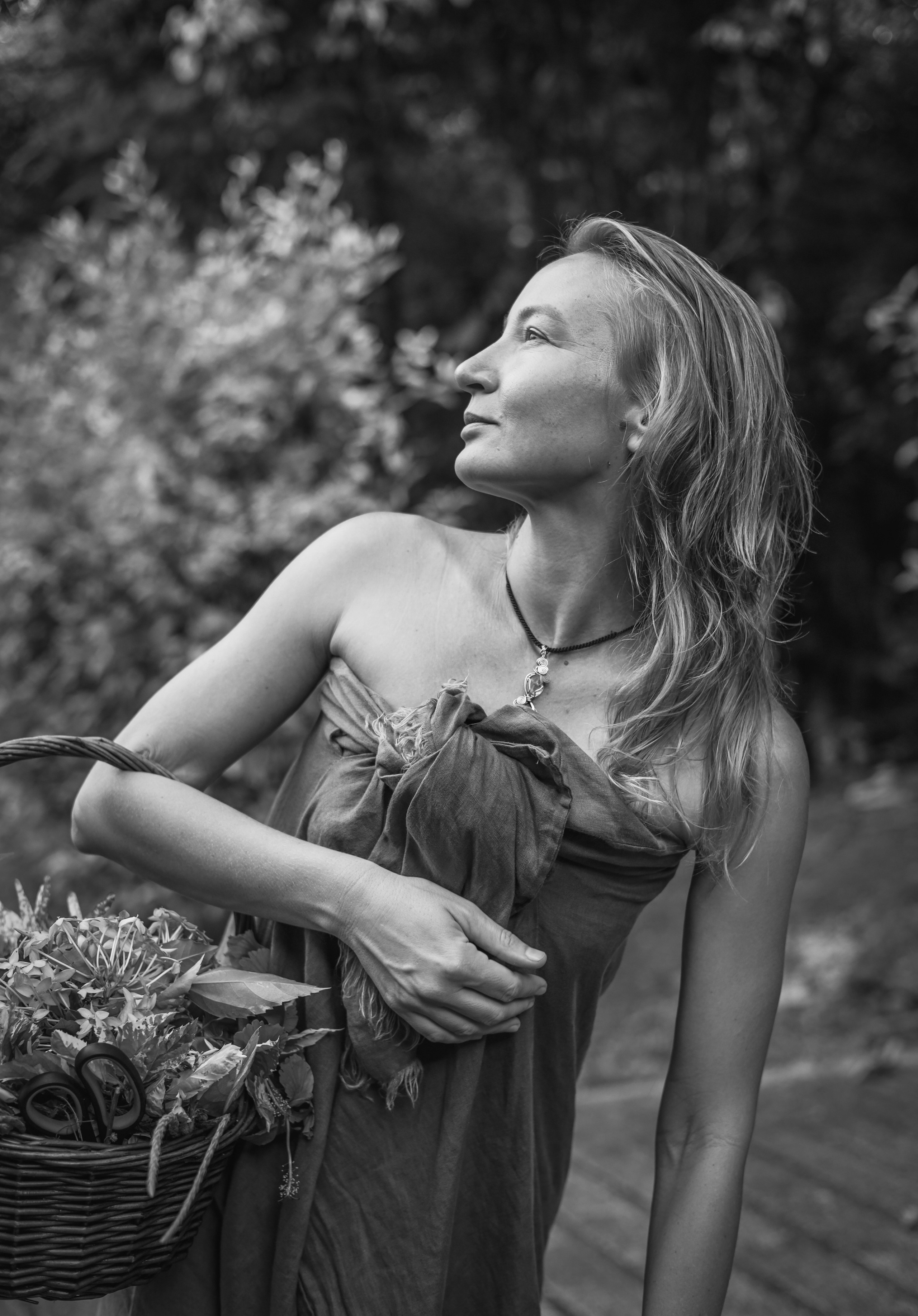 Authenticity of women and nature. Family, portrait, content photo in Costa Rica Evgeniya Besprozvannykh