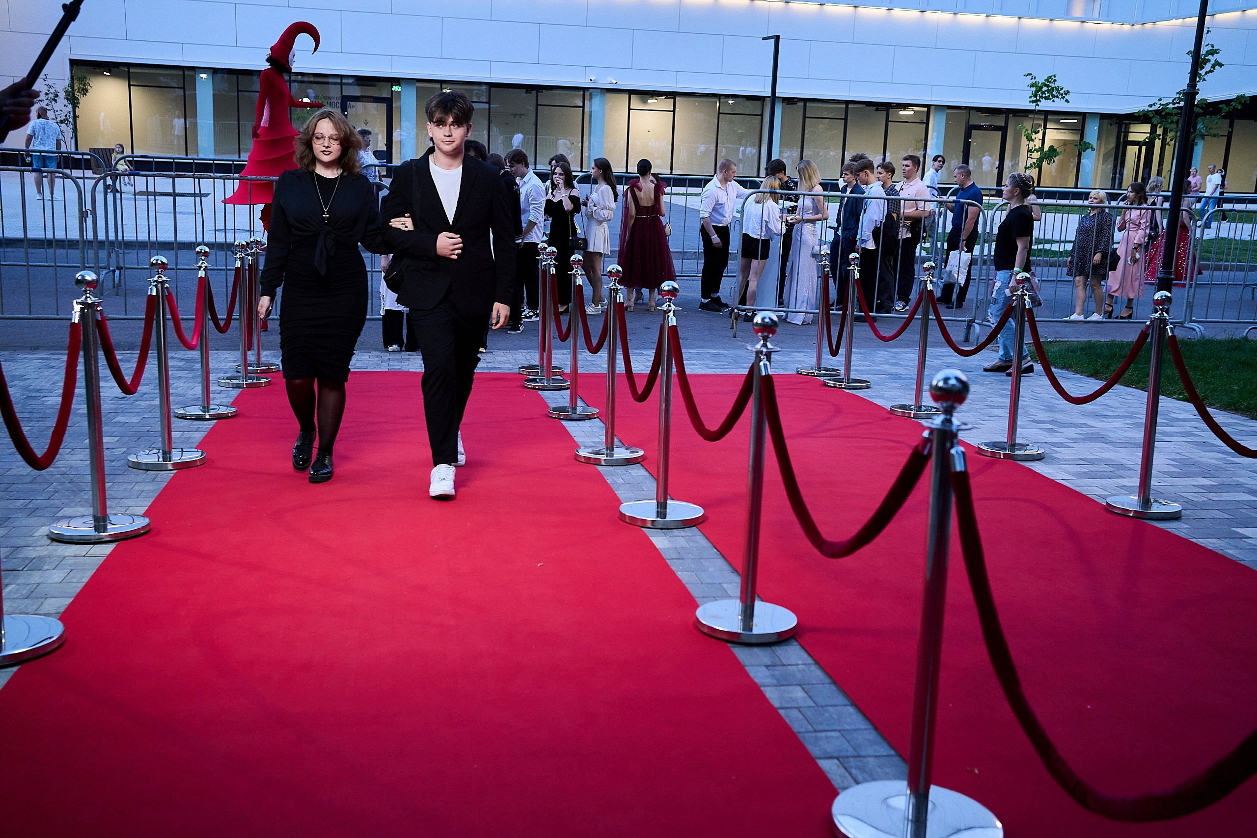 Выпускной 2024 концертный зал Академия ВТБ. Фотограф и Видеограф в Москве. Олег Корушев