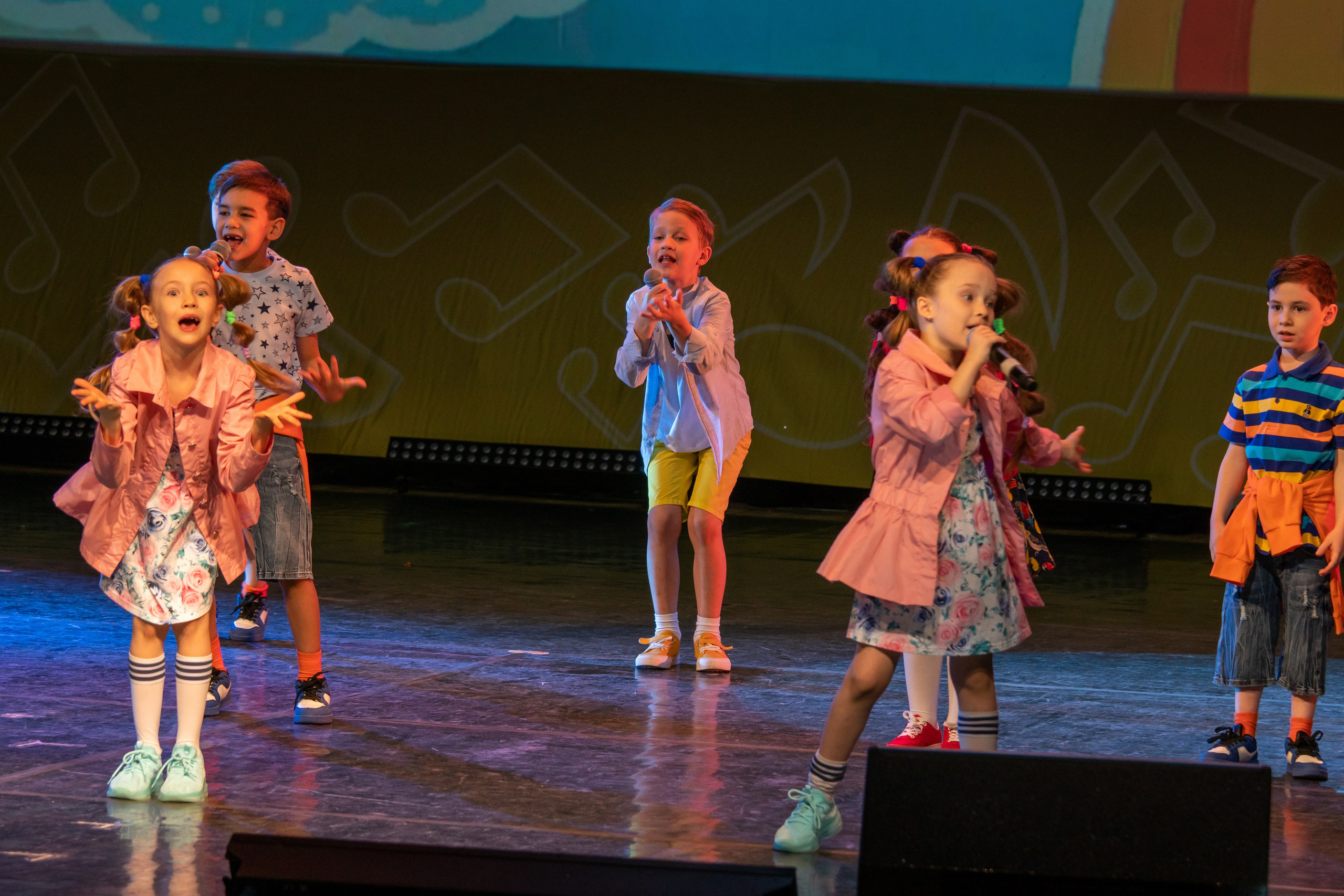 Съёмка концерта для Домисольки, большой концертный зал Космос. «Студия DRONAVT`s» — видеосъёмка и фотография г. Москва