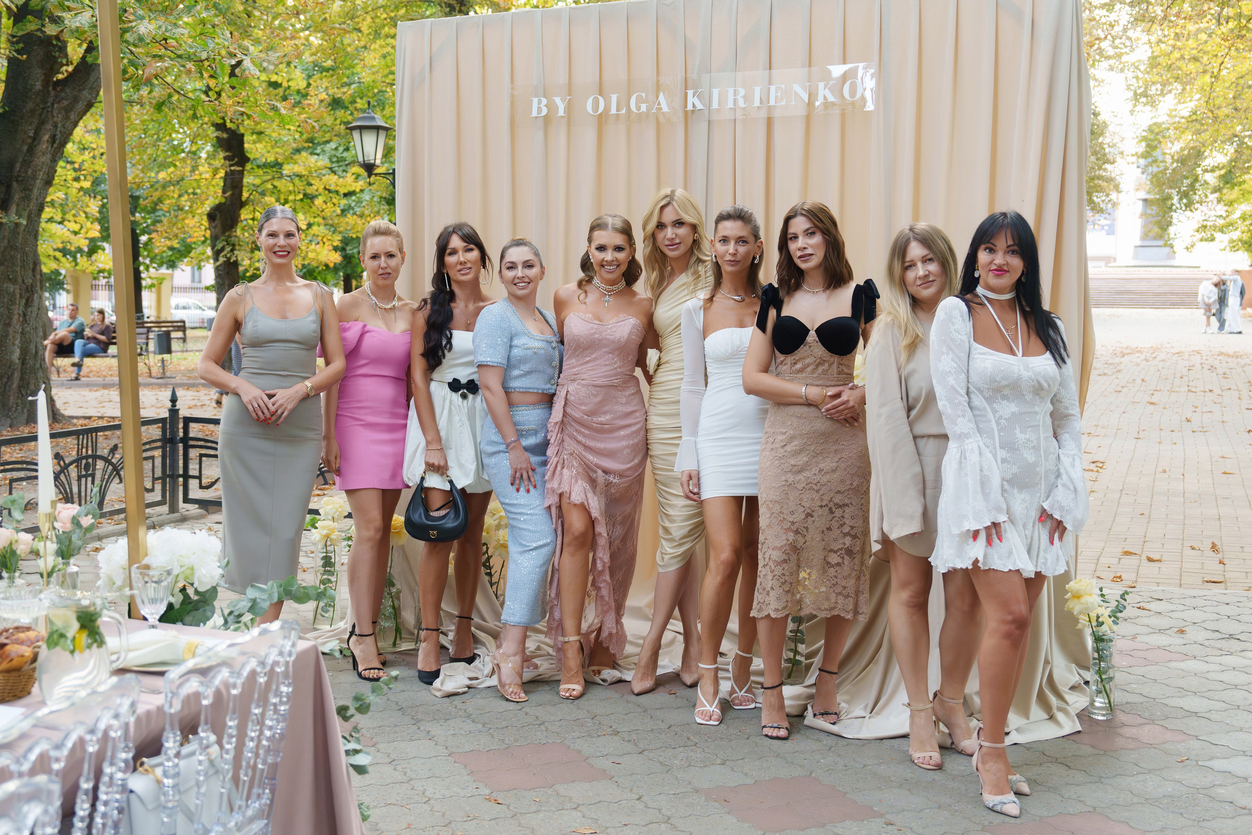 BY OLGA KIRIENKO. Свадебный и репортажный фотограф Элина Козырьянова