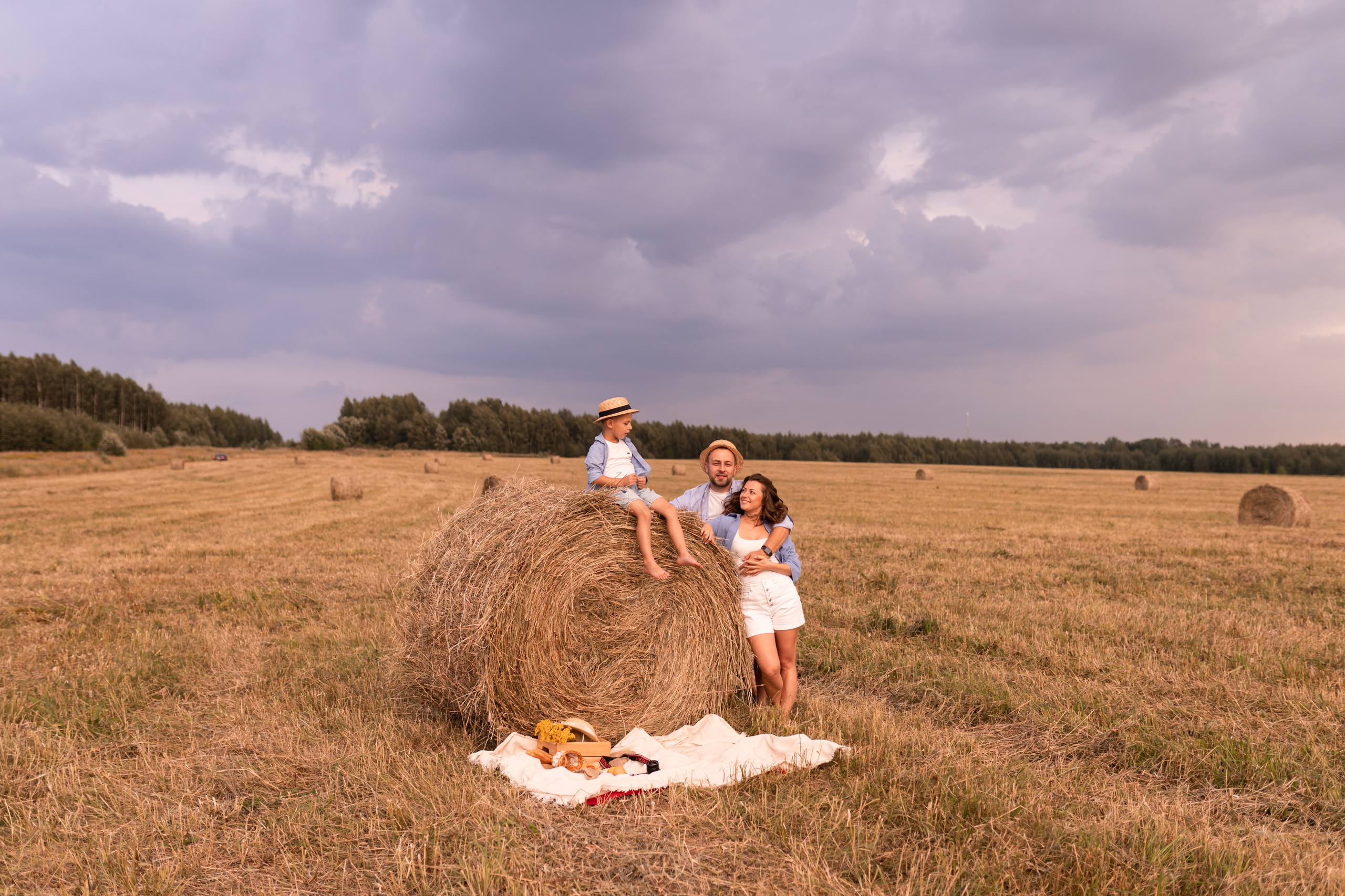 Фотосессия в стогах. Семейный и детский фотограф Долгопрудный, Мария Кухтарова