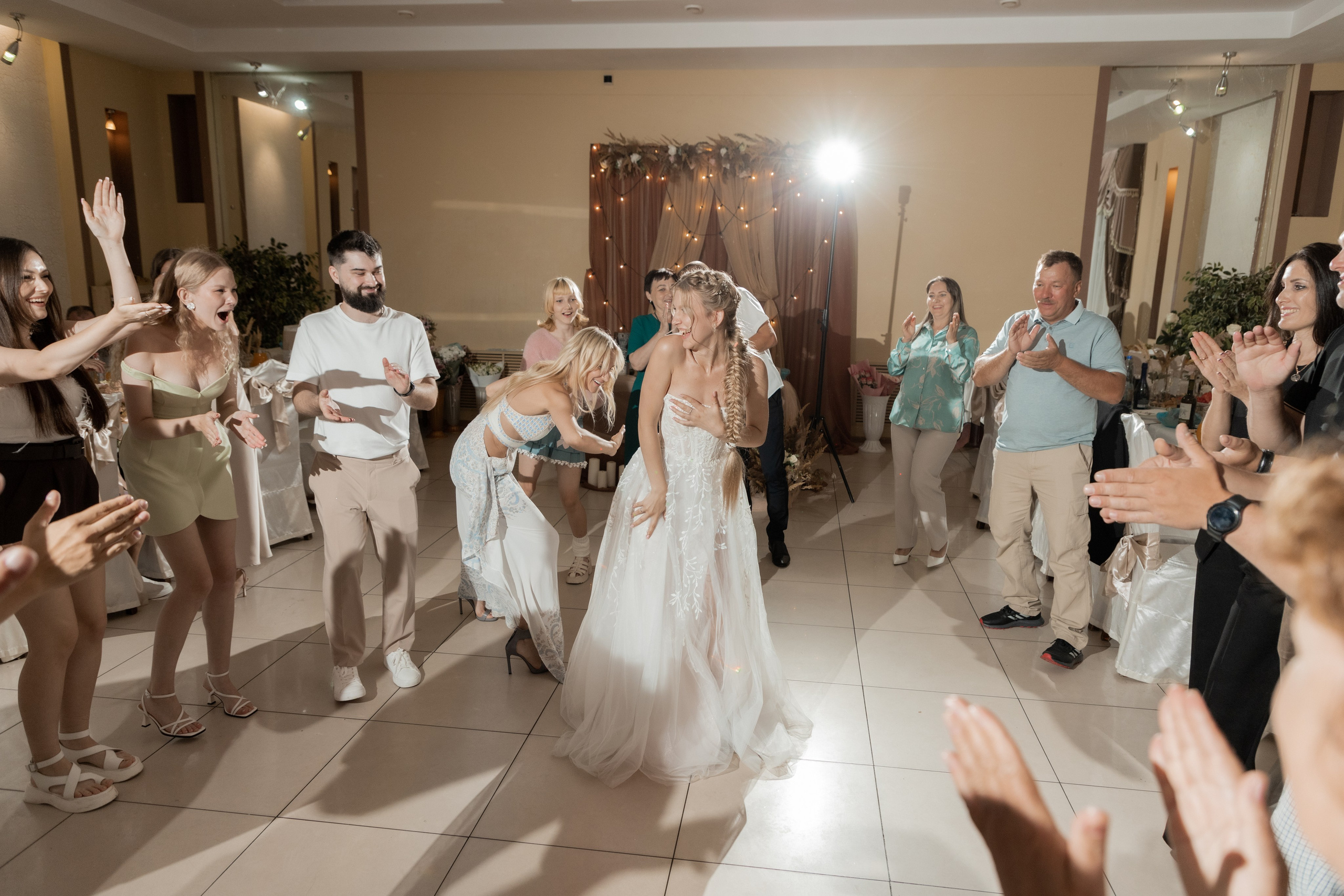 Роман и Александра (банкет). Свадебный фотограф Ангелина Сунгатулина | Саратов | Балаково | Вольск