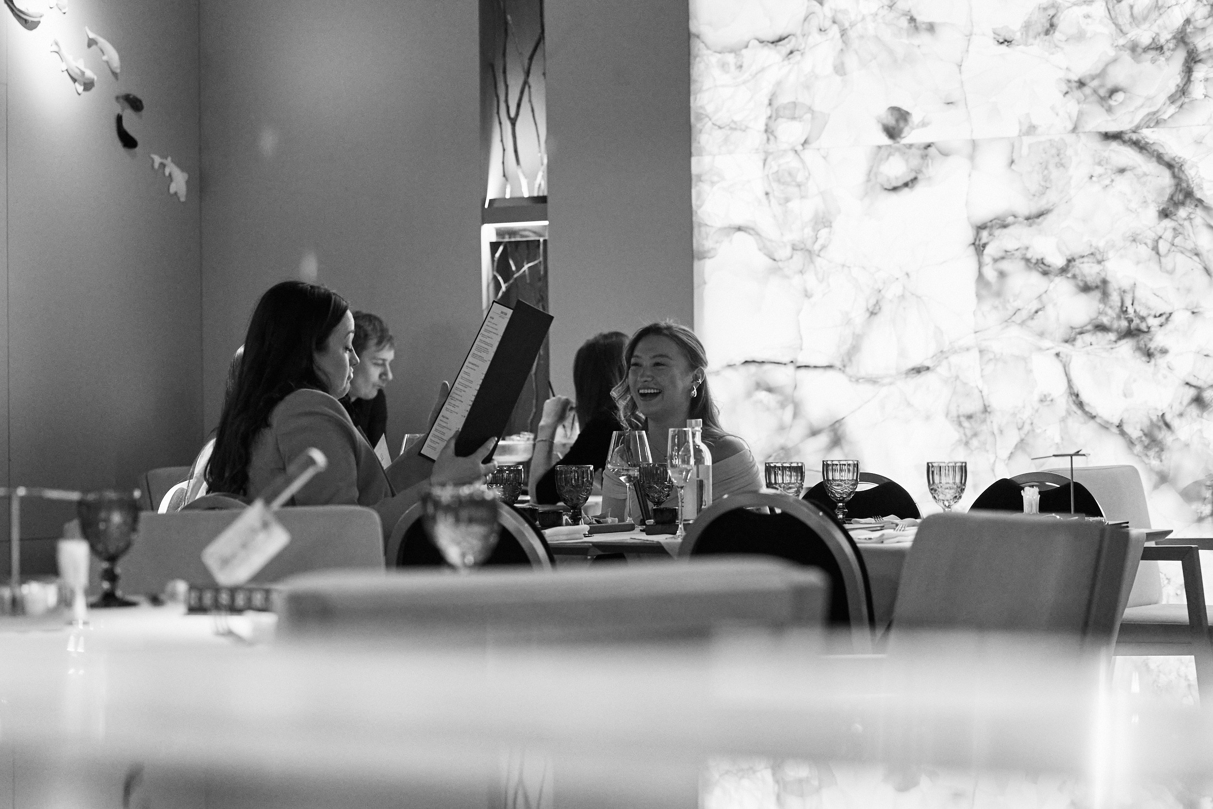 Винный вечер в Мясо&Рыба Marriott 8.03. Свадебный репортажный фотограф краснодар максим дремов дрёмов фотосессия студия цена