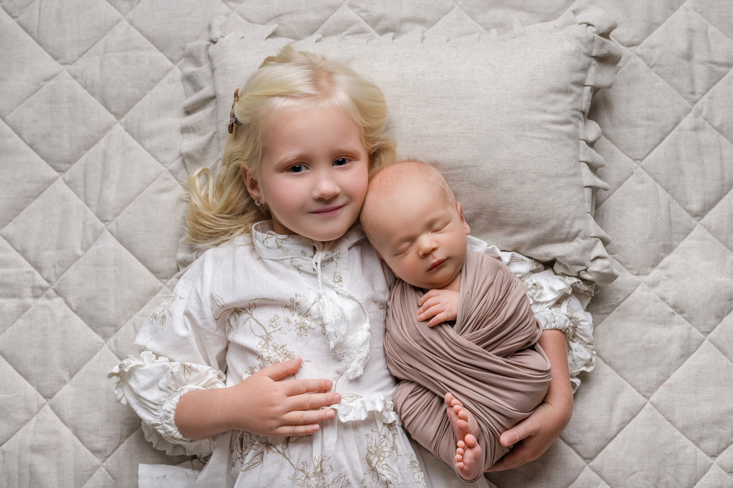 Семейные кадры newborn. Фотограф новорожденных в Ярославле Ольга Зимина