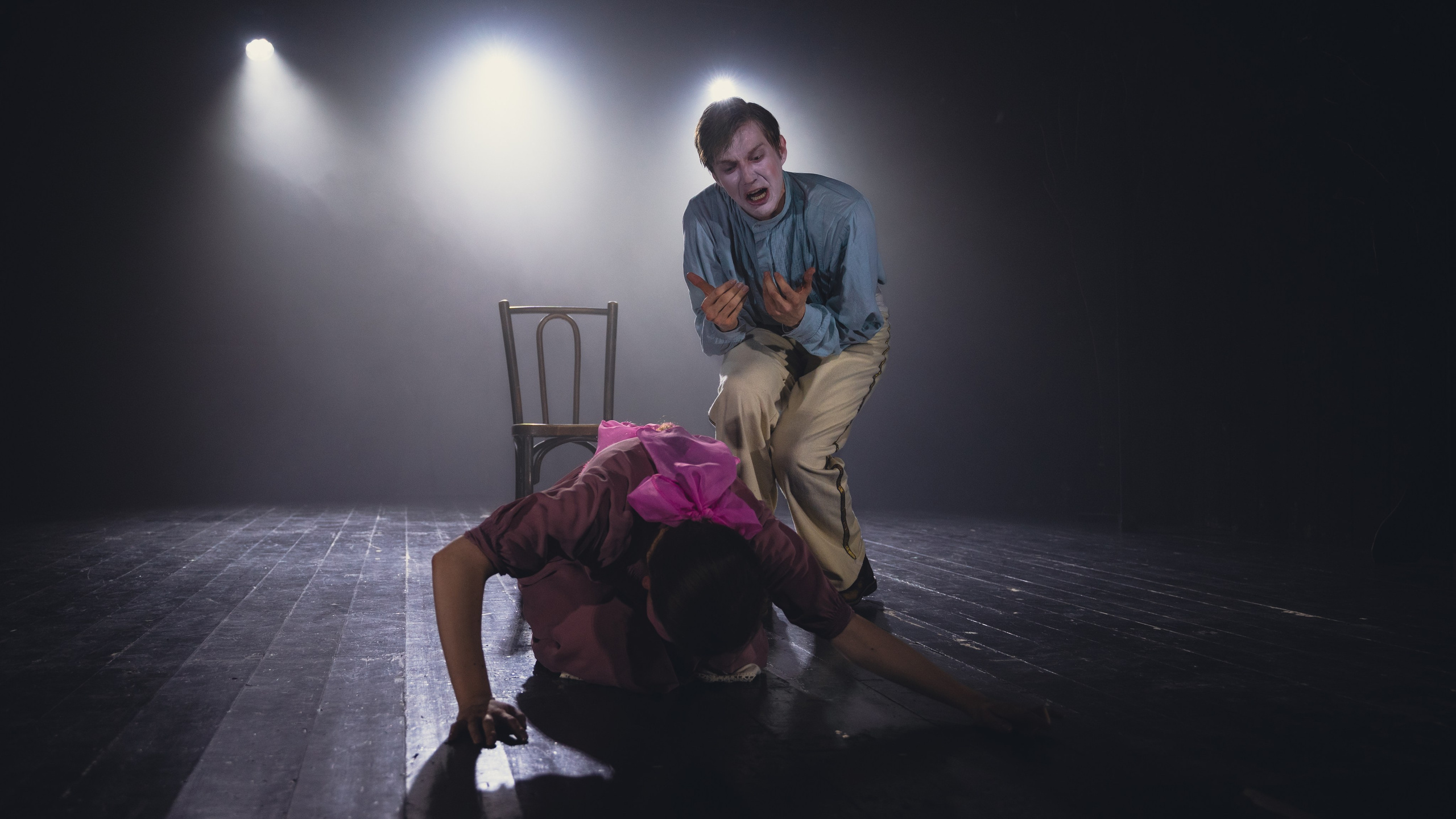 Спектакль "Дни нашей жизни". Театральный фотограф Михаил Макаричев-Энгельс