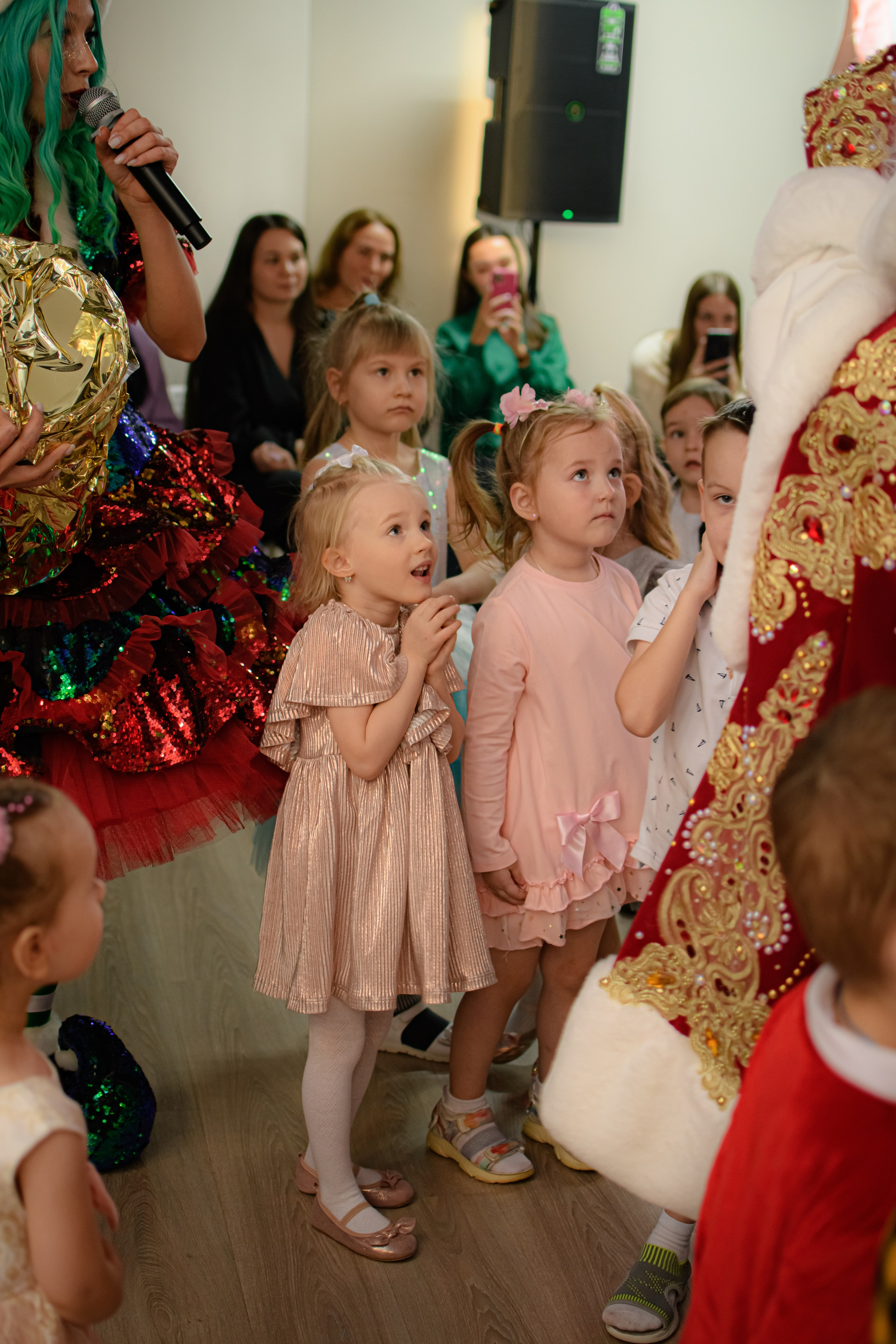 HAPPY NEW YEAR. Photokarish