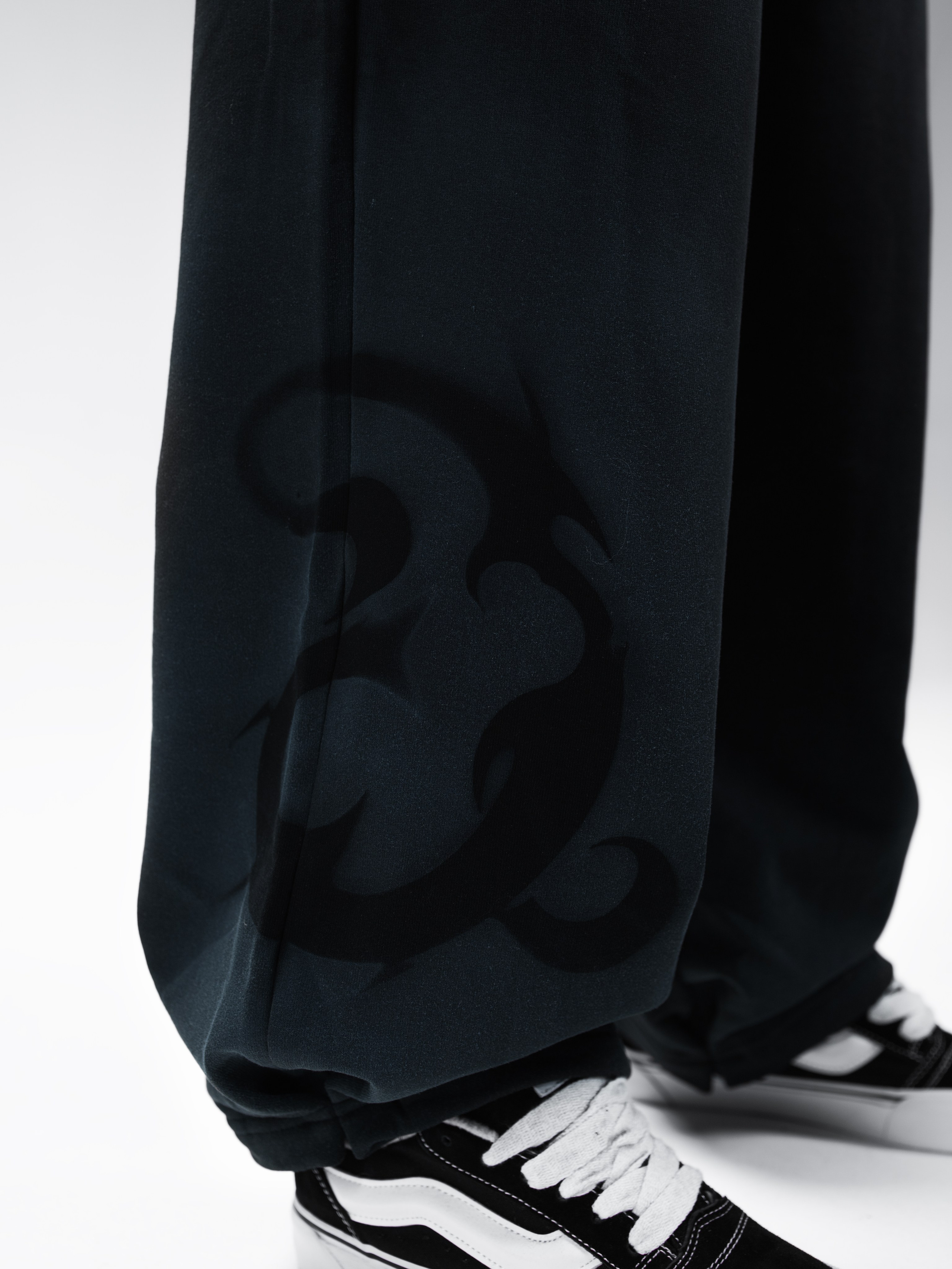 КАТАЛОГ | серый фон. RUNA production — стильные съемки для брендов