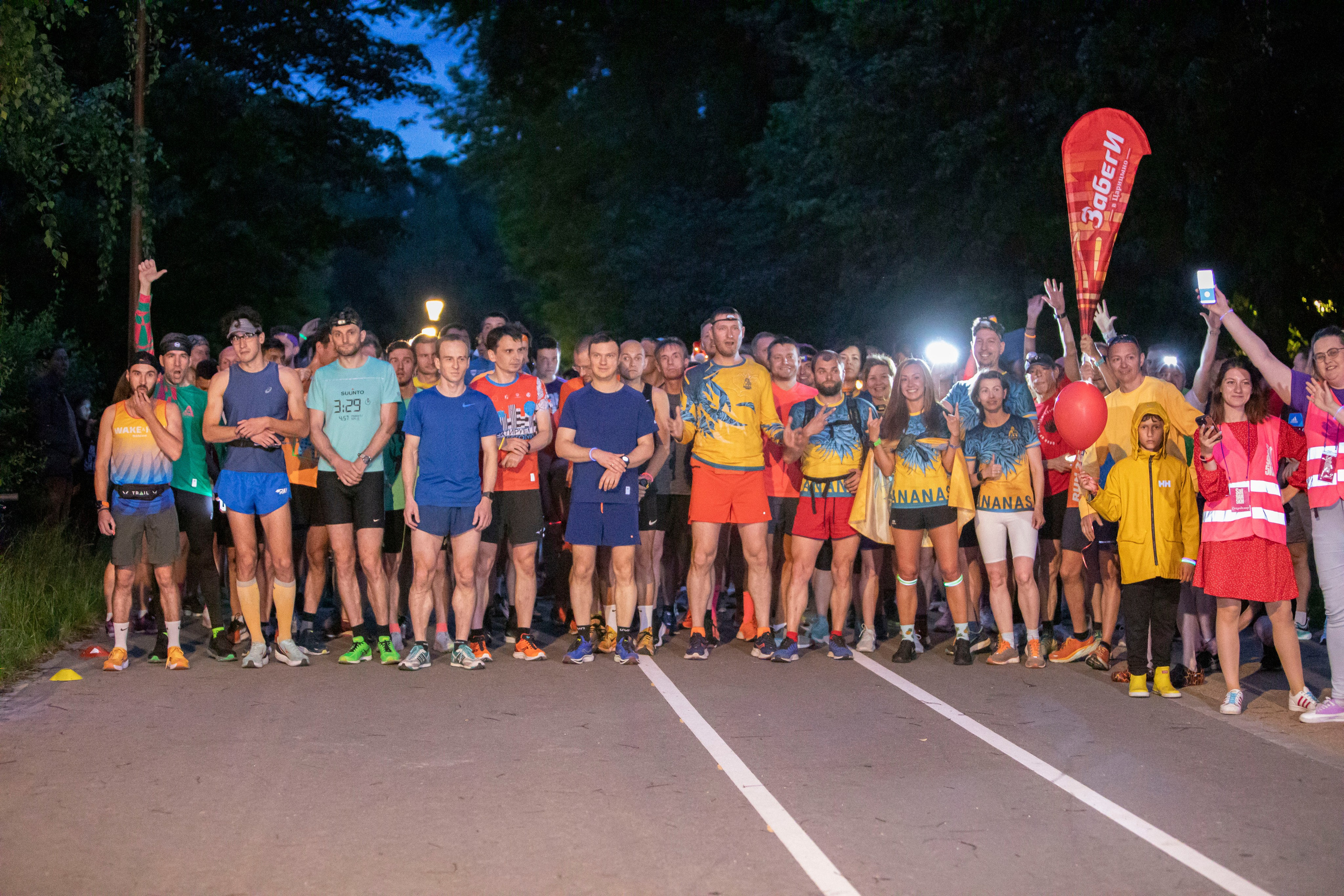 S95 Кусково, ночная тема, 2 июля 2023 г. Фотограф Сергей Ловкий