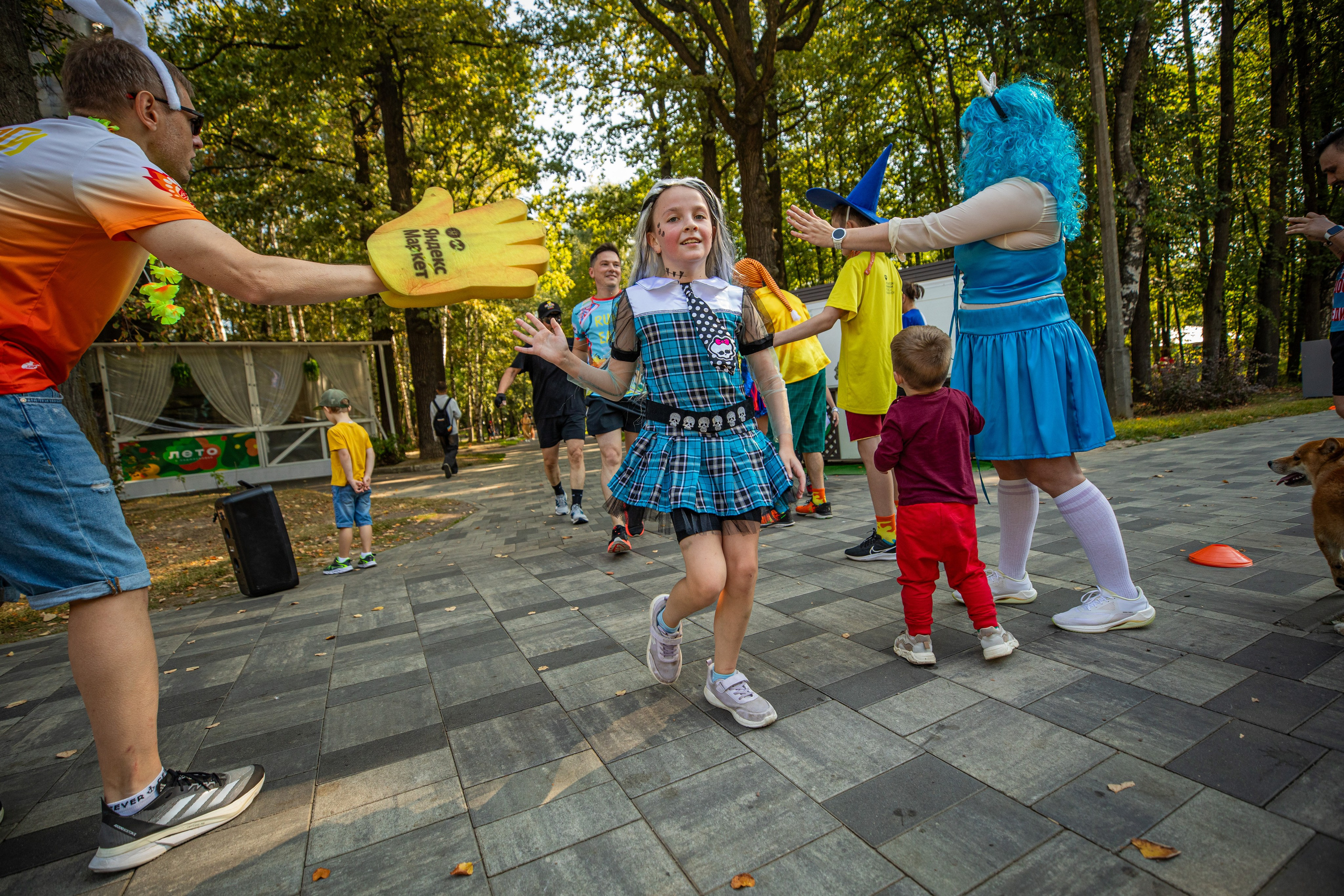 119 забег 5 вёрст Химки 31.08.24. Фотограф Сергей Ловкий
