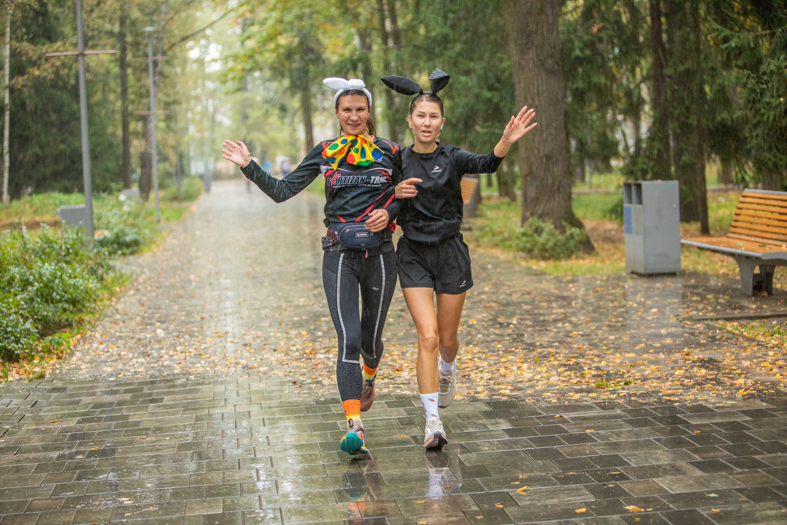7 лет забегам 5 вёрст Химки 28.09.24. Фотограф Сергей Ловкий