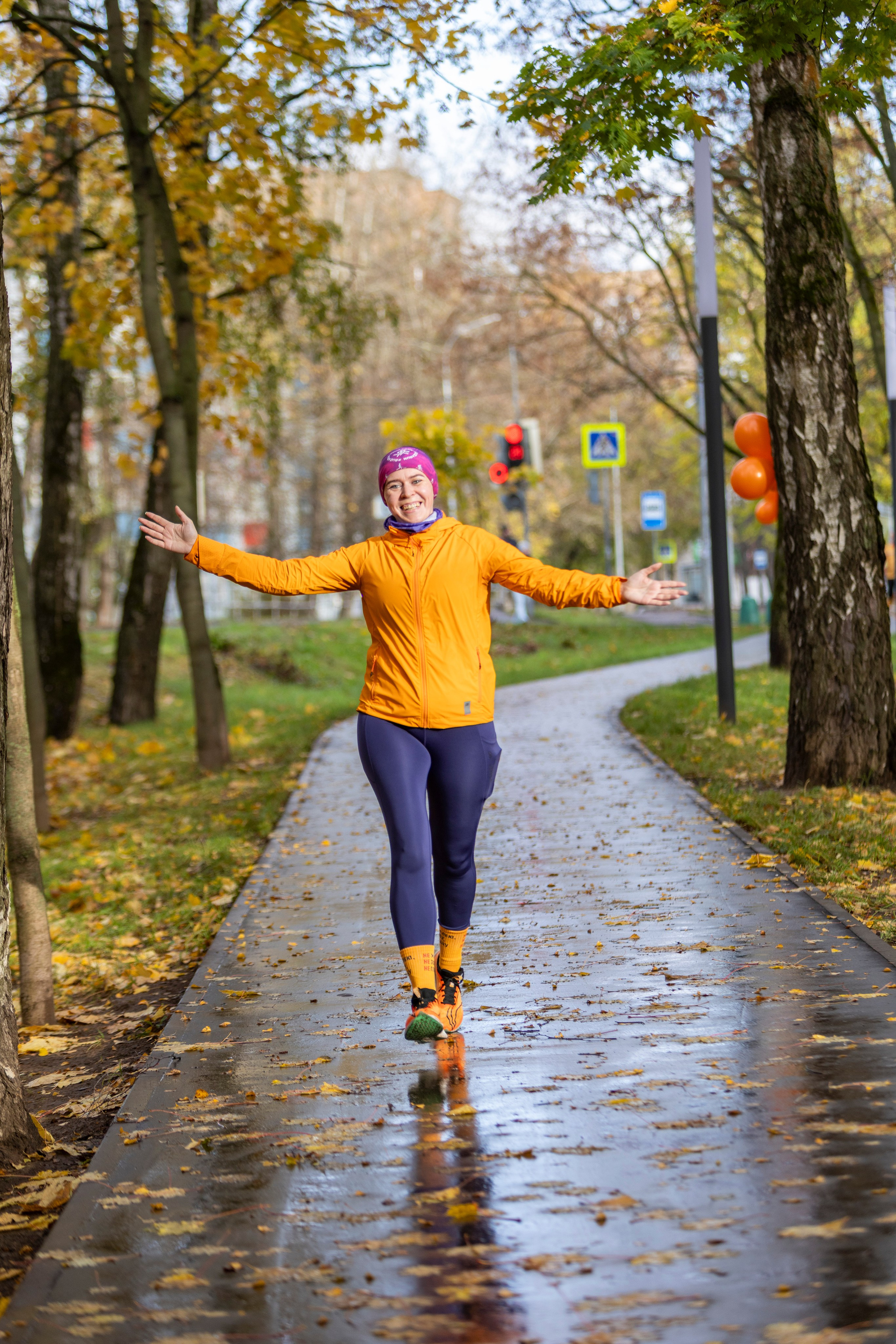 5 вёрст в городском парке Лобня 18.10.25. Фотограф Сергей Ловкий