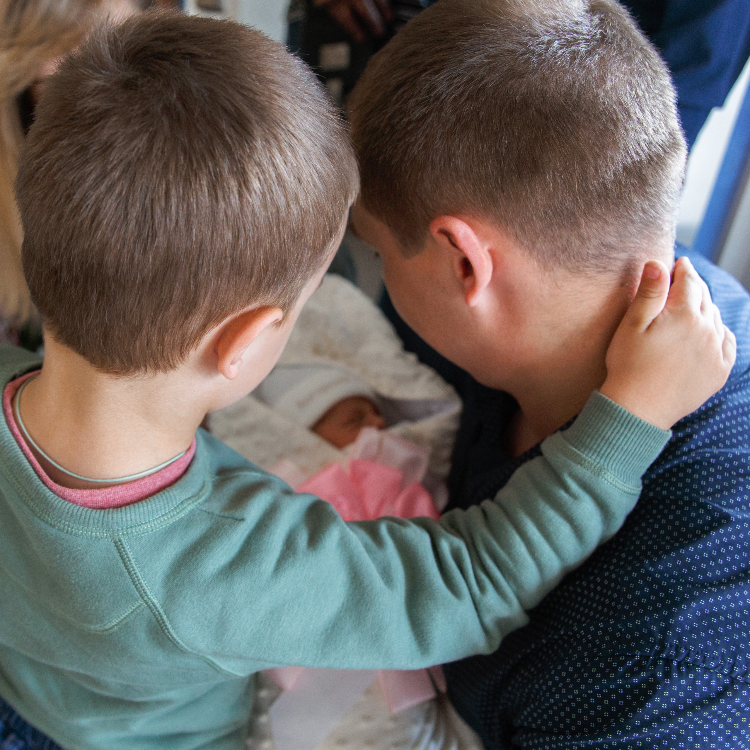 Выписка из роддома. Профессиональный фотограф в Гродно и Республике Беларусь