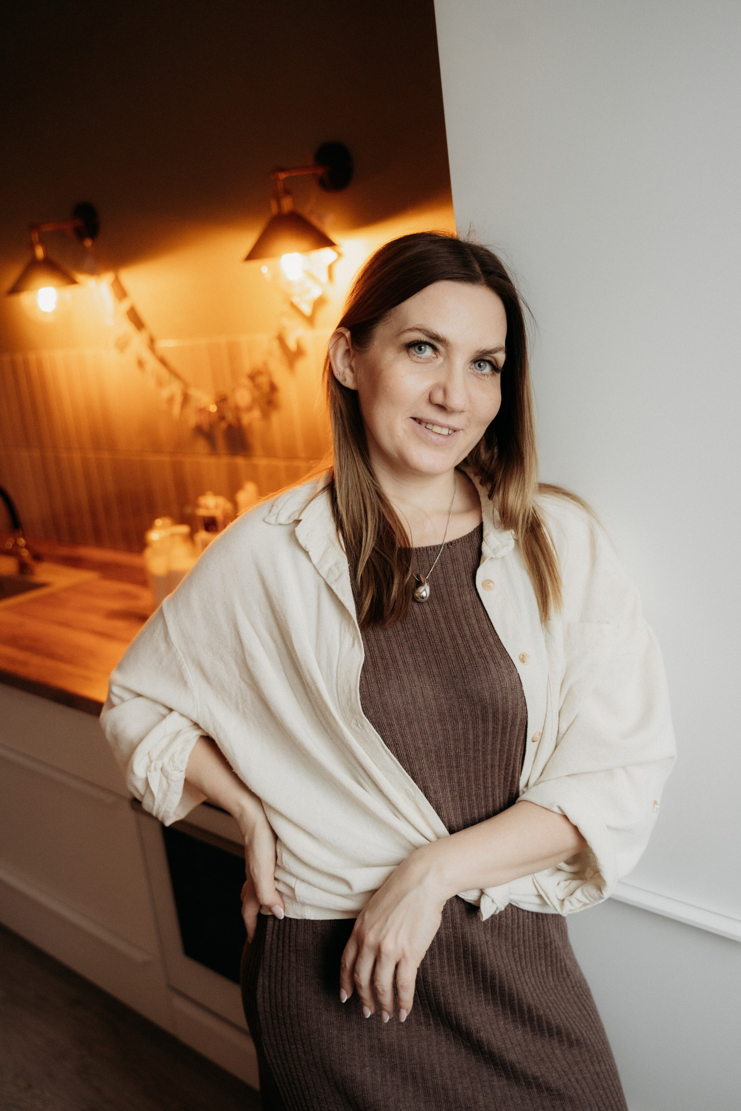 Семья на кухне